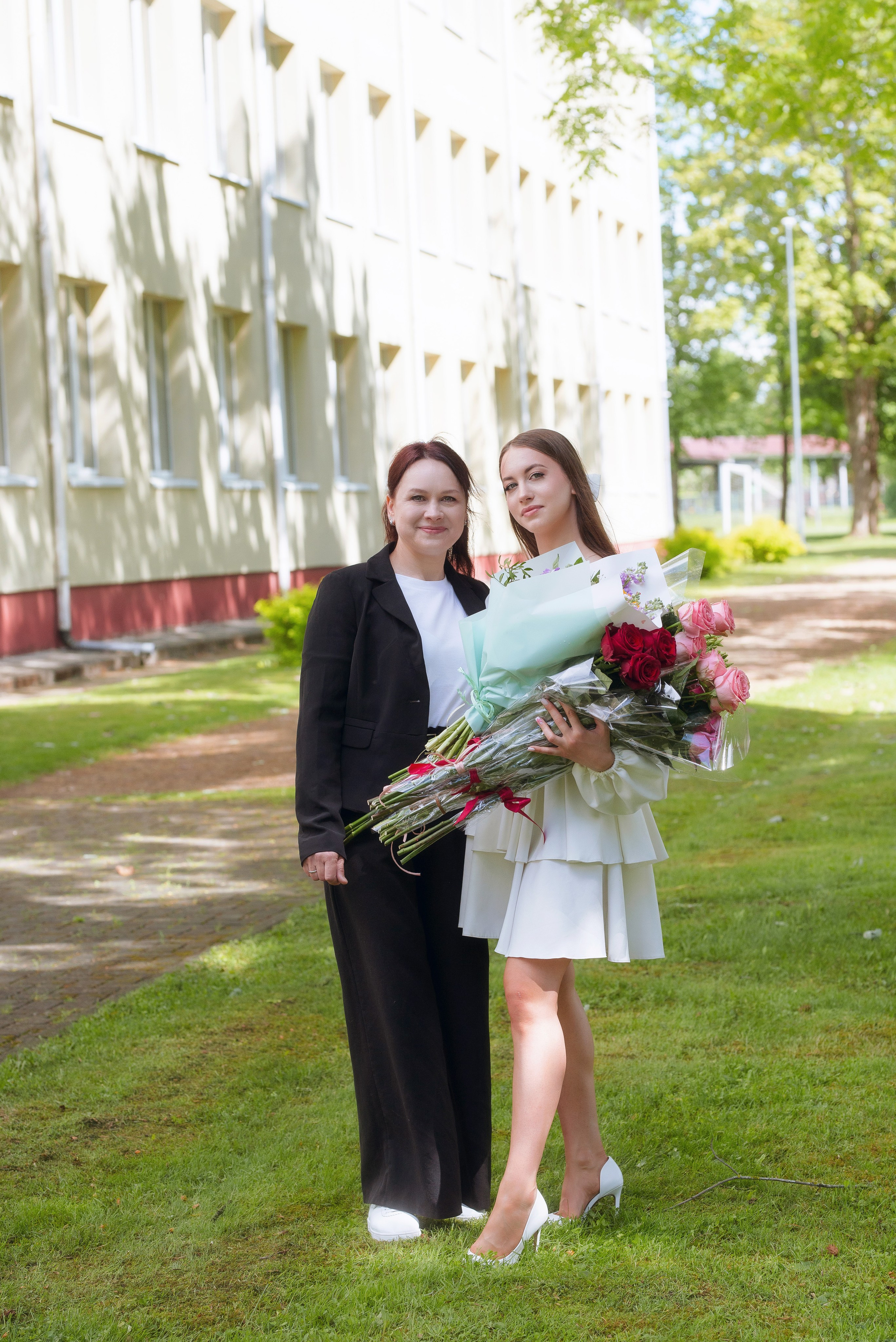 Paskutinis skambutis Joniškėlyje. Vestuvių fotografė Santa Jonuškė | Šiaulių apskritis, Panevėžio apskritis ir visa Lietuva