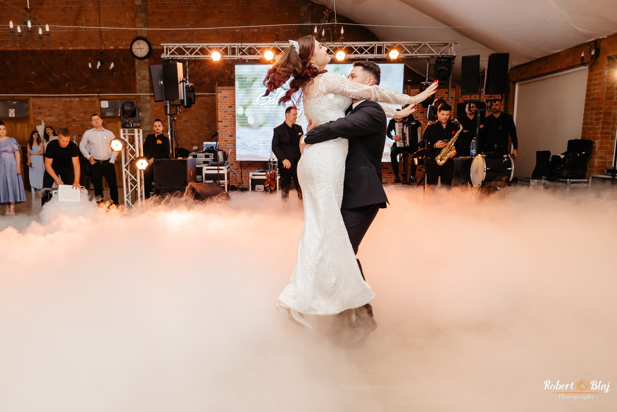 Gabriela & Codrin. Robert Blaj - Fotograf Nuntă Iași