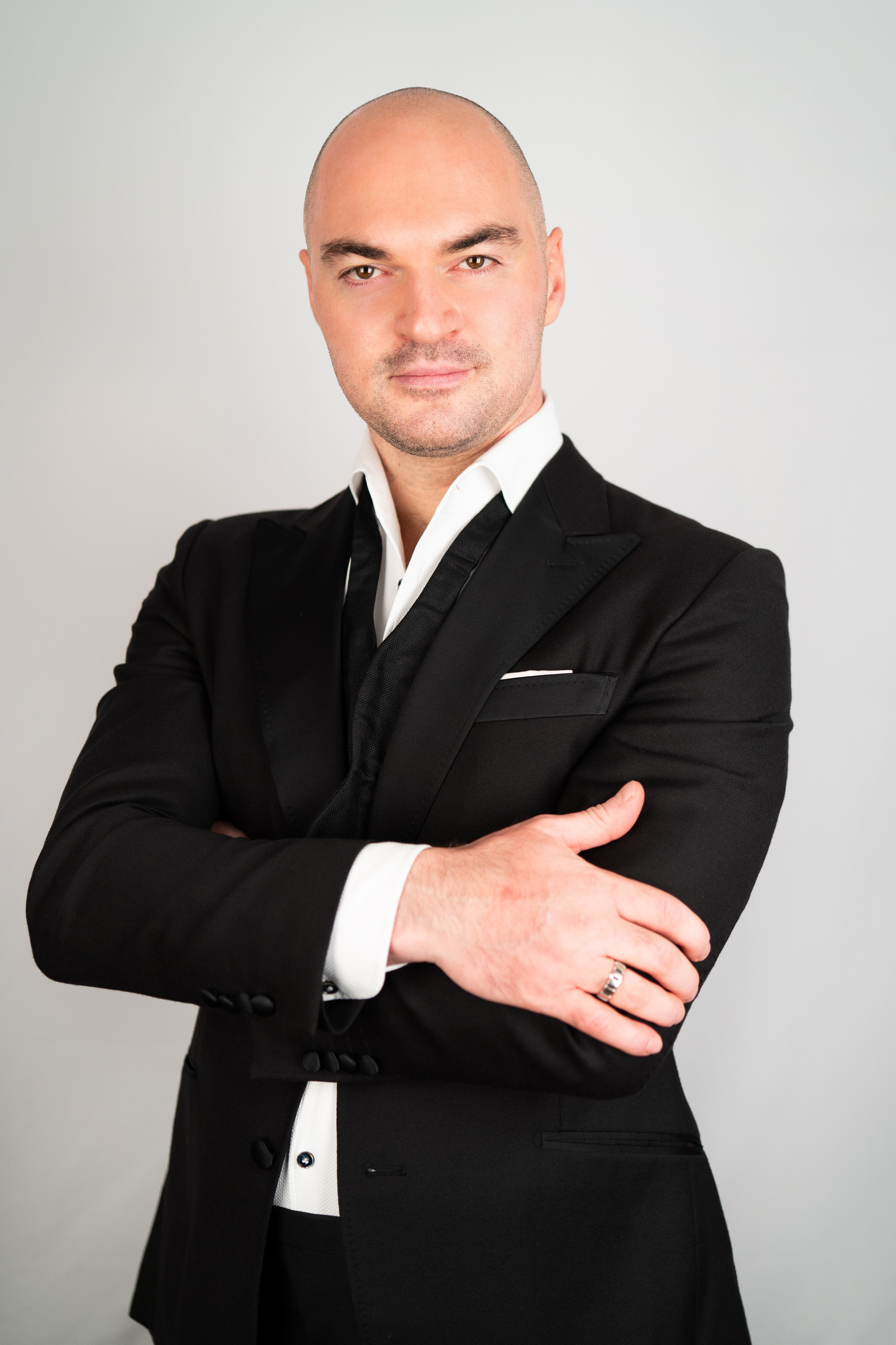 Buisiness Portrais for Laduchi Consulting. Photographer Kristina Dorina