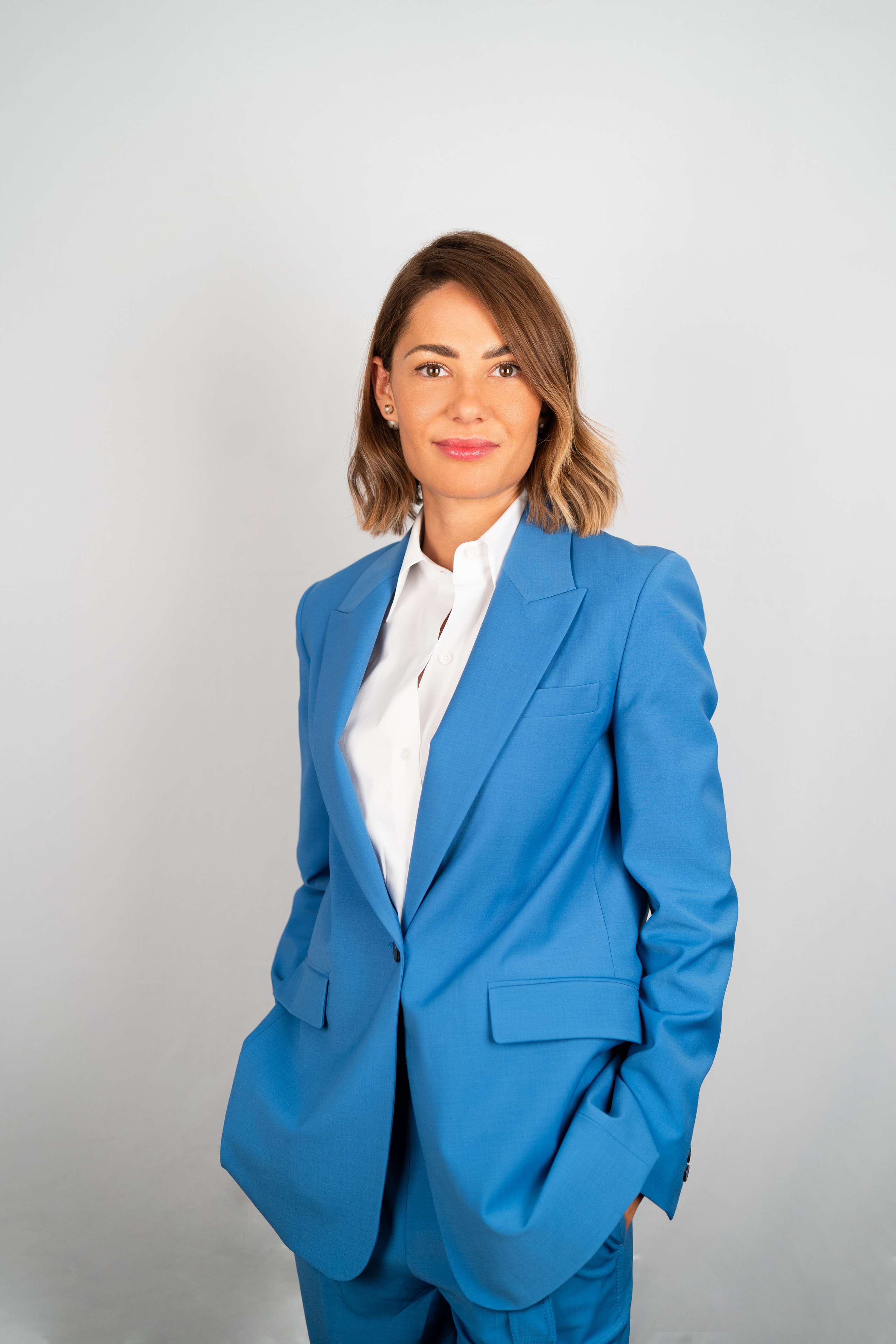 Buisiness Portrais for Laduchi Consulting. Photographer Kristina Dorina