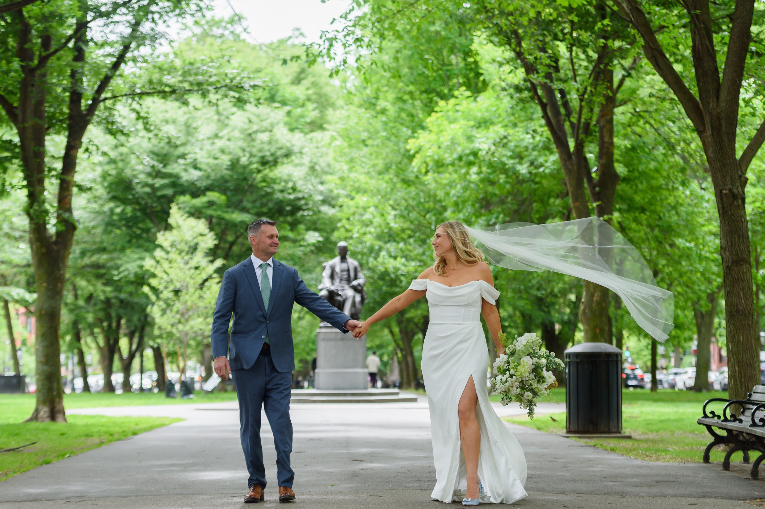 Smiles and love at the Boston Public Library. Wedding photographer in Orlando, Boston & New York Anderson Marques