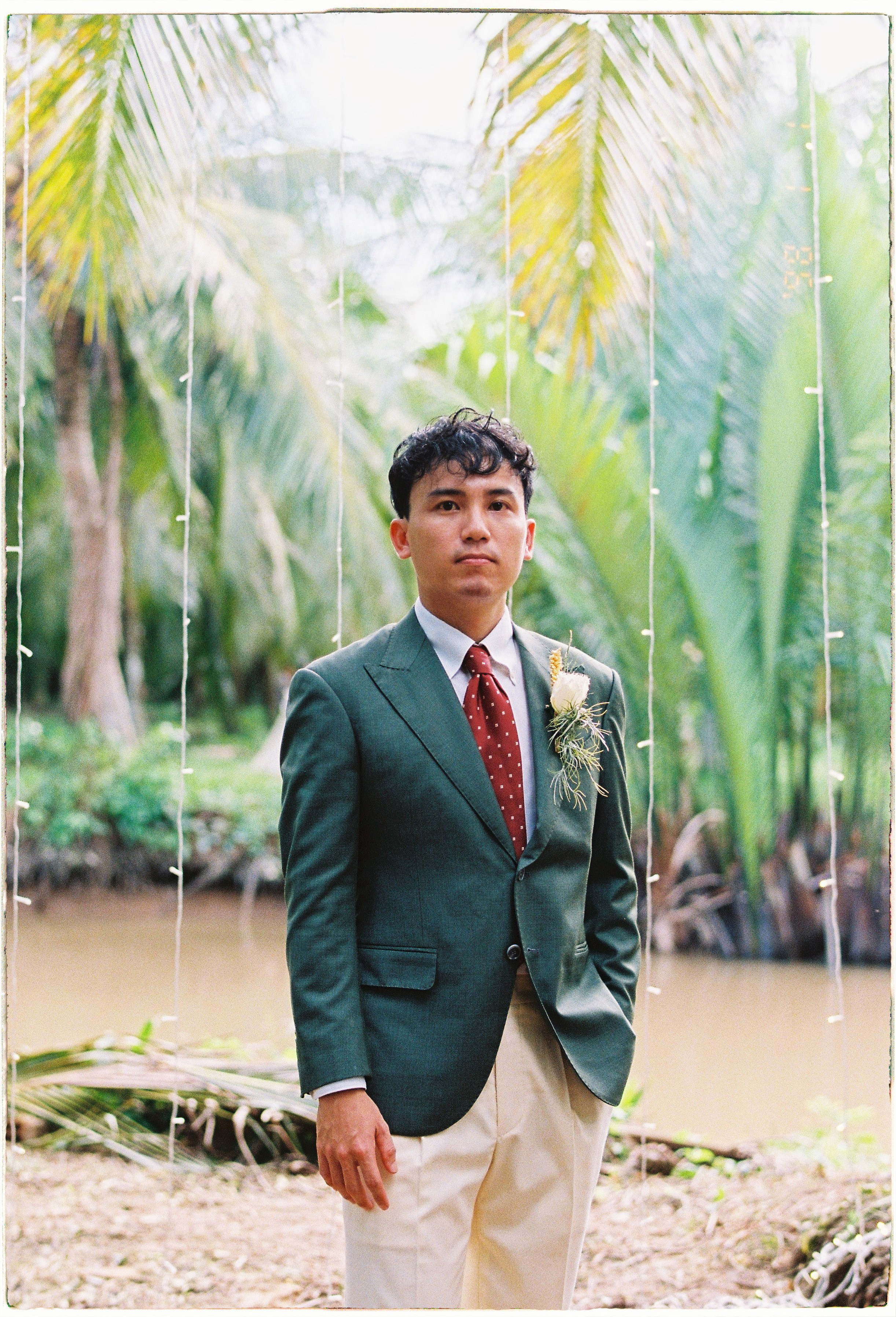 Khâm & Châu. Cam Images