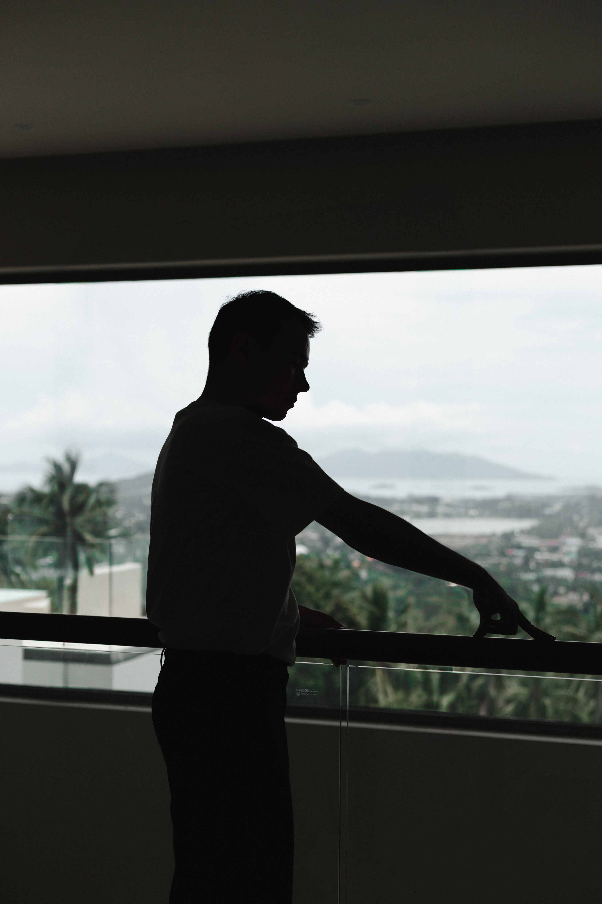 INDIVIDUAL MEN'S PHOTO SHOOT. HOME