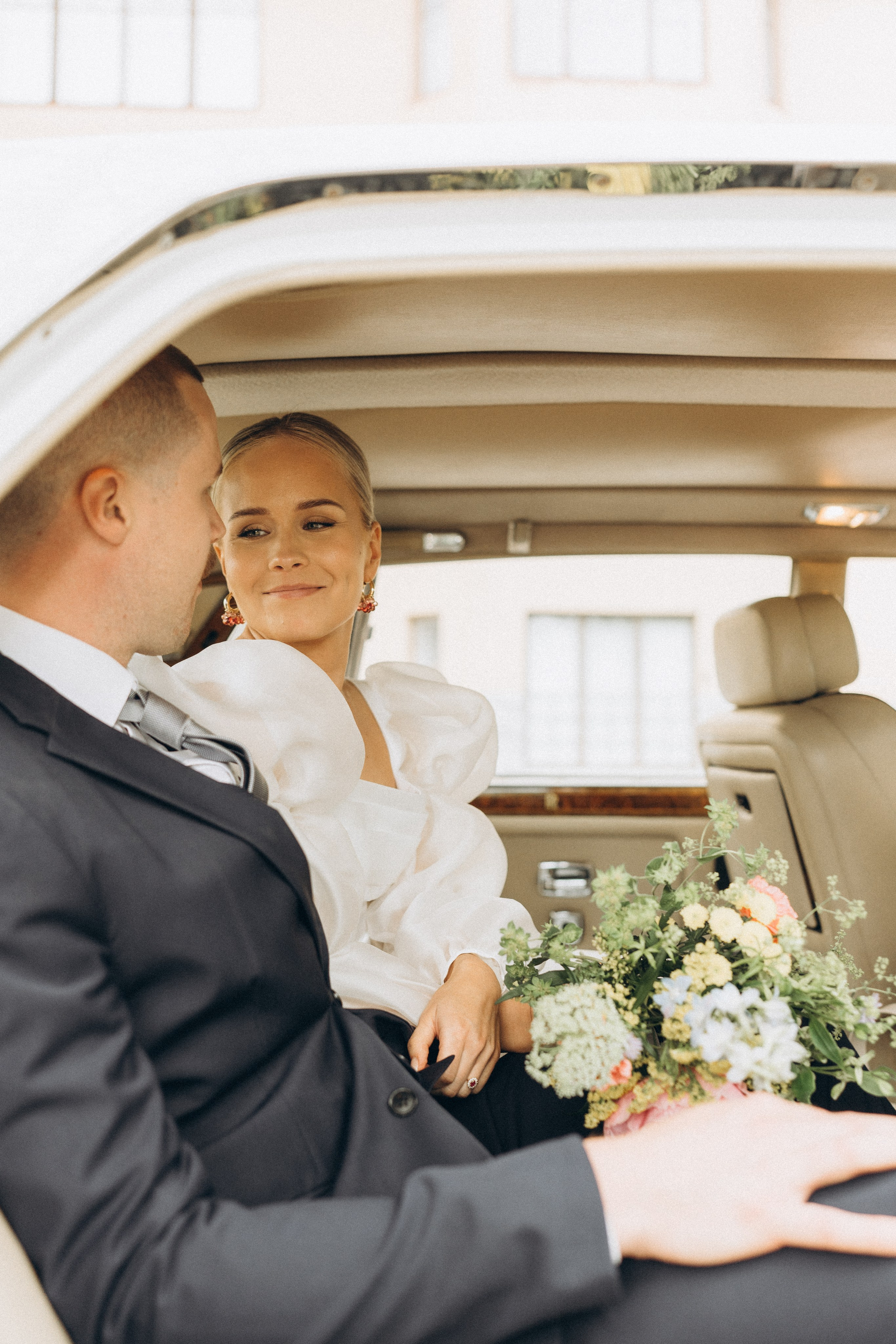 R&T wedding. Wedding and potrait photographer in Helsinki Vickan O