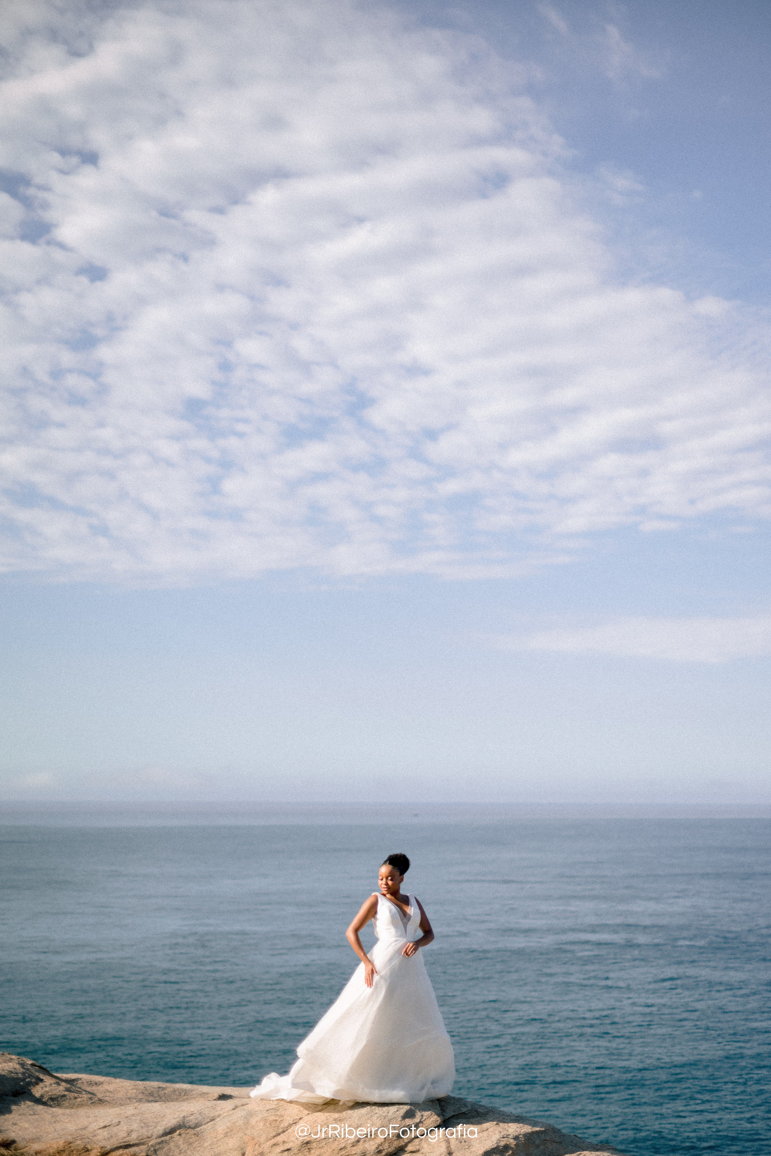 Véu & Mar | Editorial. Junior Ribeiro Fotografia