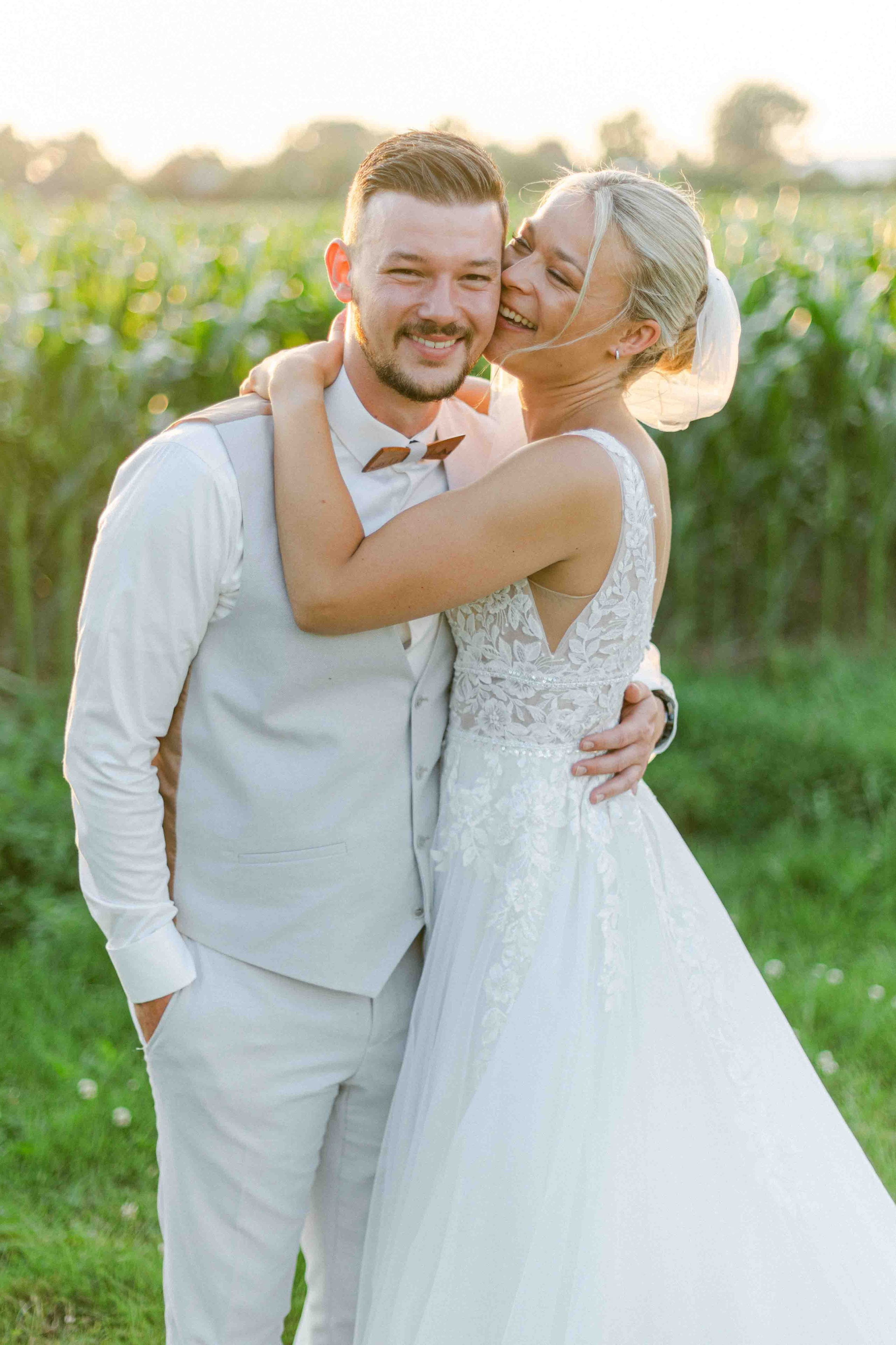 sonnenuntergang fotoshooting bei hochzeit im ak happiness 