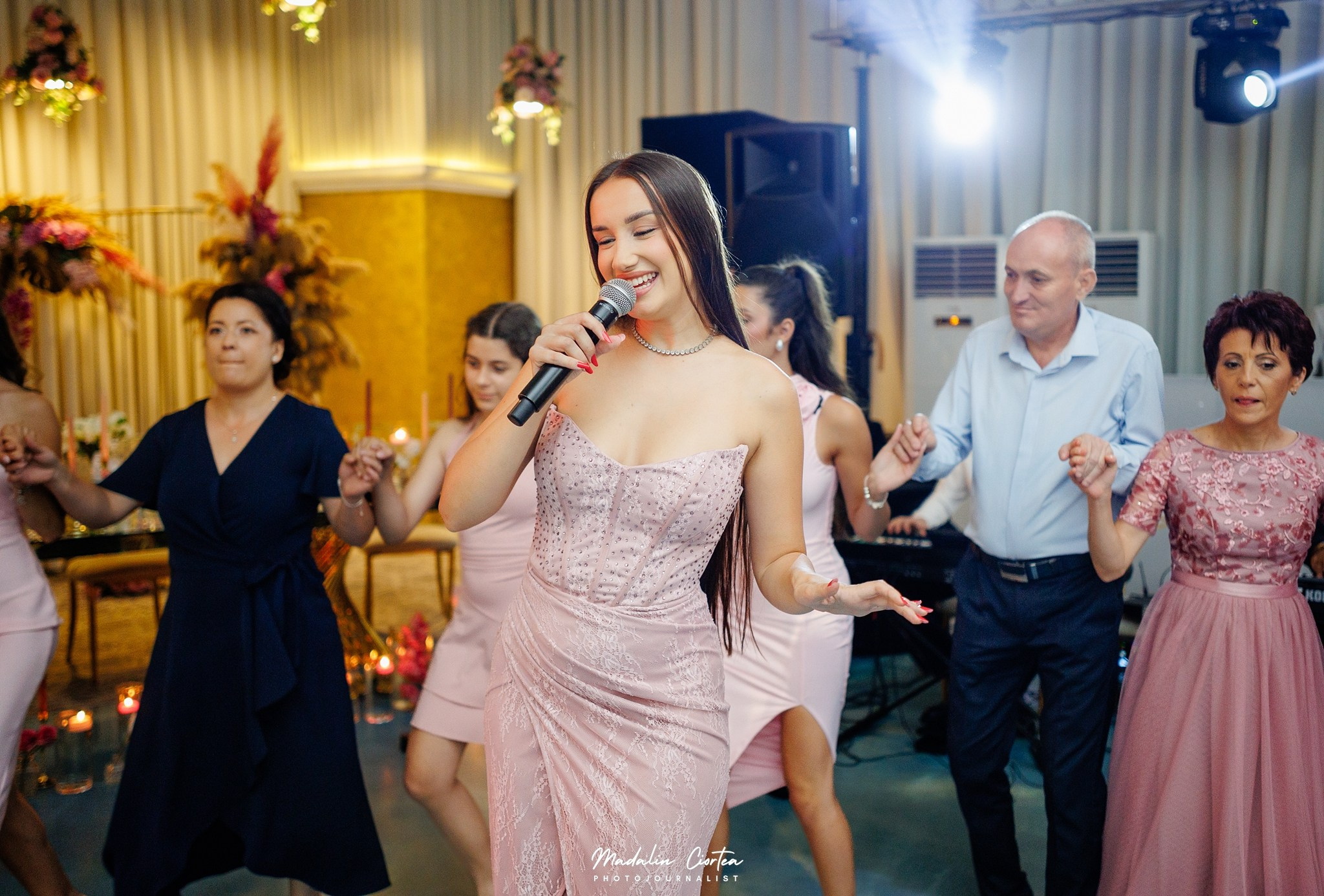 Delia & Andrei | Nuntă la Cosmopolitan Events | Alba Iulia. Mădălin Ciortea - fotograf de nuntă și de familie | Dream Art Events