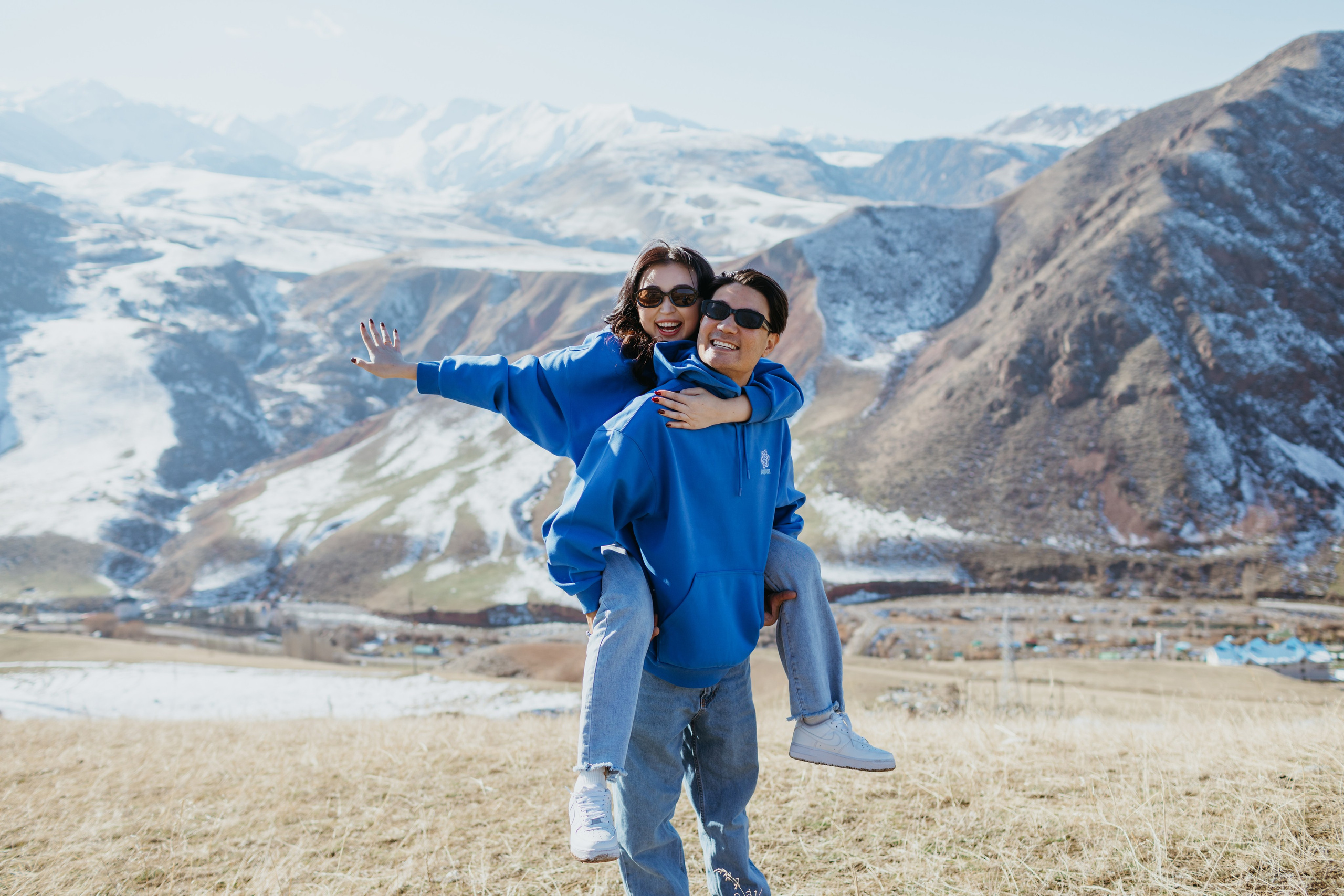 Лав Стори в Бишкеке. Фотограф в Бишкеке Оксана Шувалова