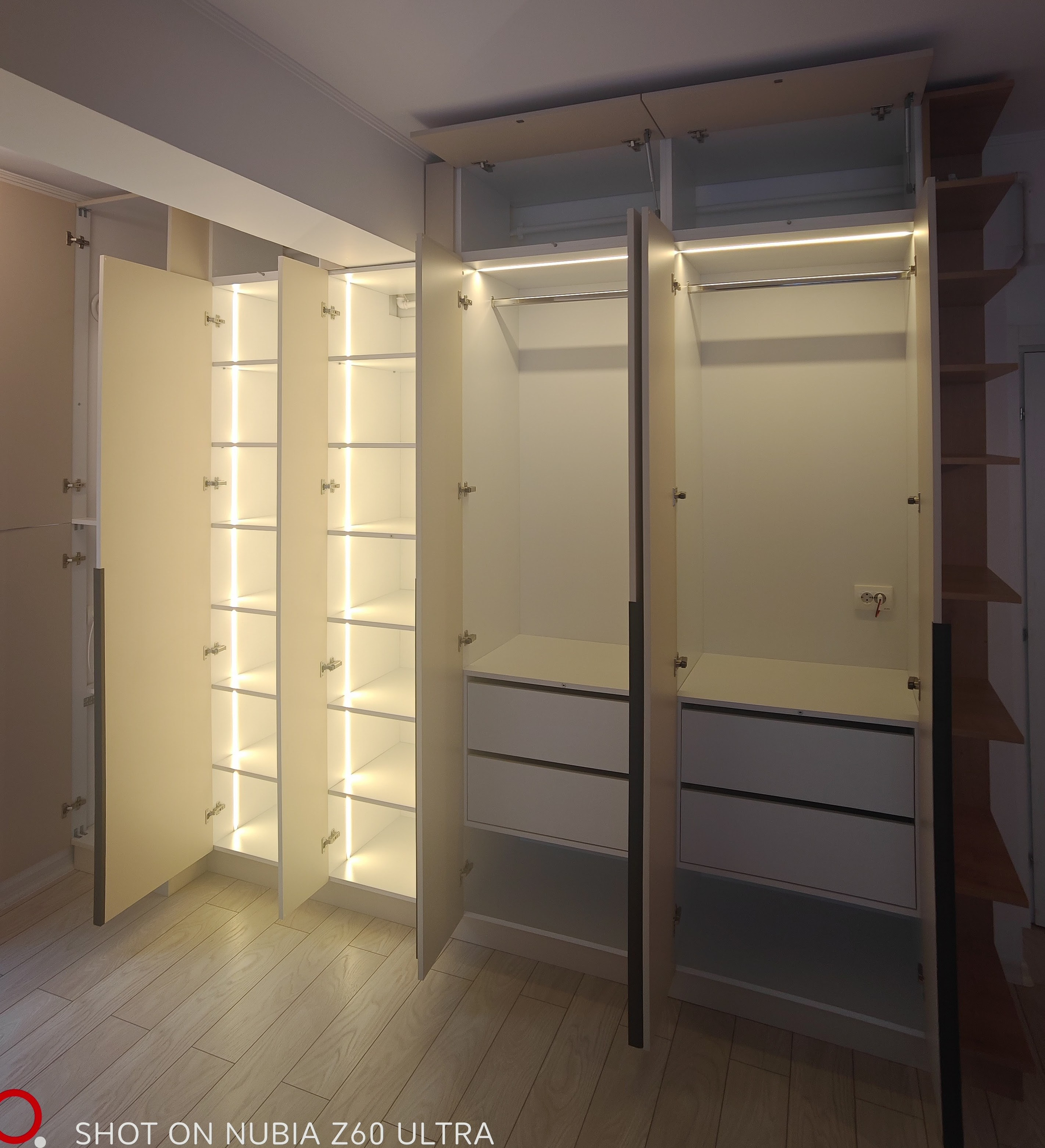 Dressing. Furniture Alexandru Turcu