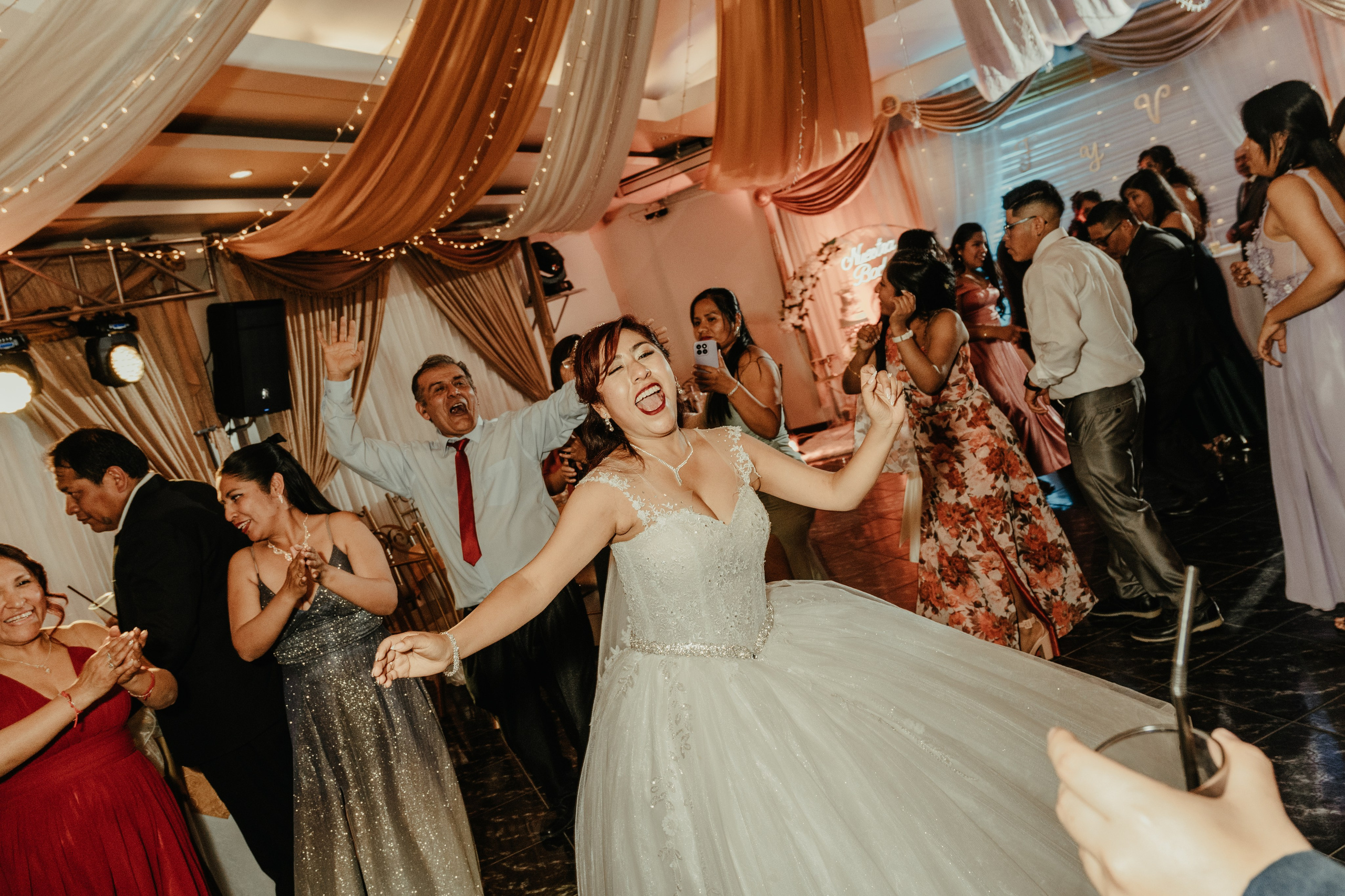 VANESSA + FRANKLIN BODA RELIGIOSA. Studio KVTA | Fotografía y Video de Bodas en Arequipa