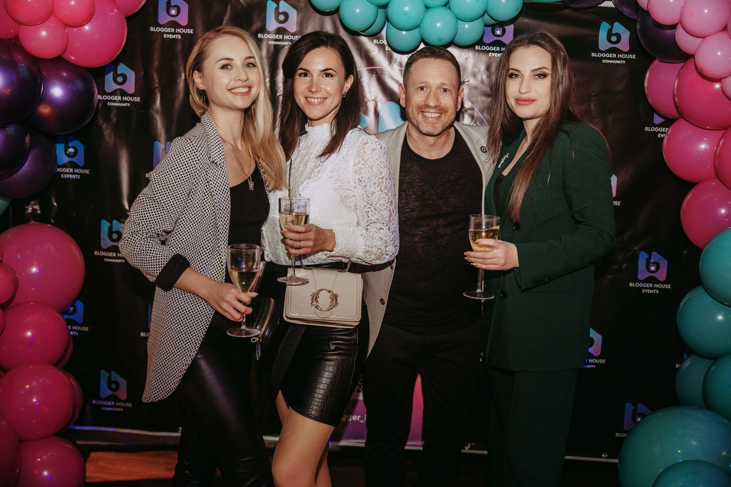 First BLOGGER HOUSE — Reportage. George TLV — Professional photographer and retoucher in Israel