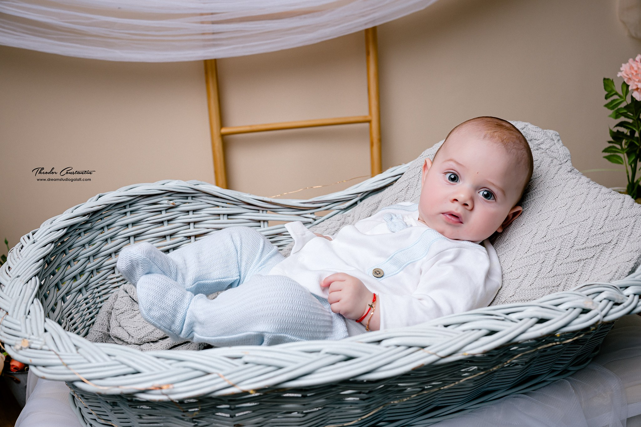 Studio. Dream Studio Galați – ședințe foto profesionale pentru familie, portrete și evenimente