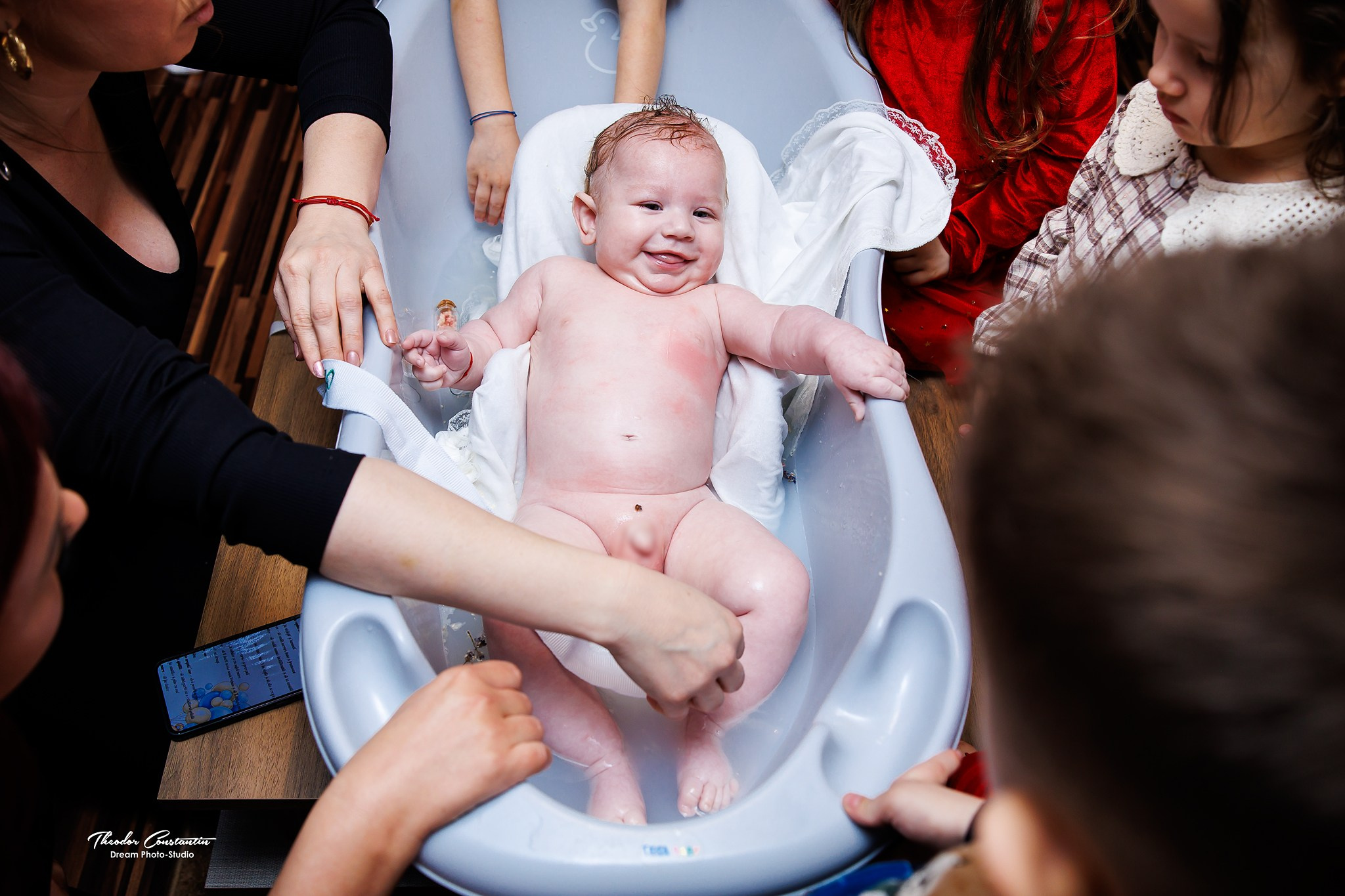 Botez. Dream Studio Galați – ședințe foto profesionale pentru familie, portrete și evenimente