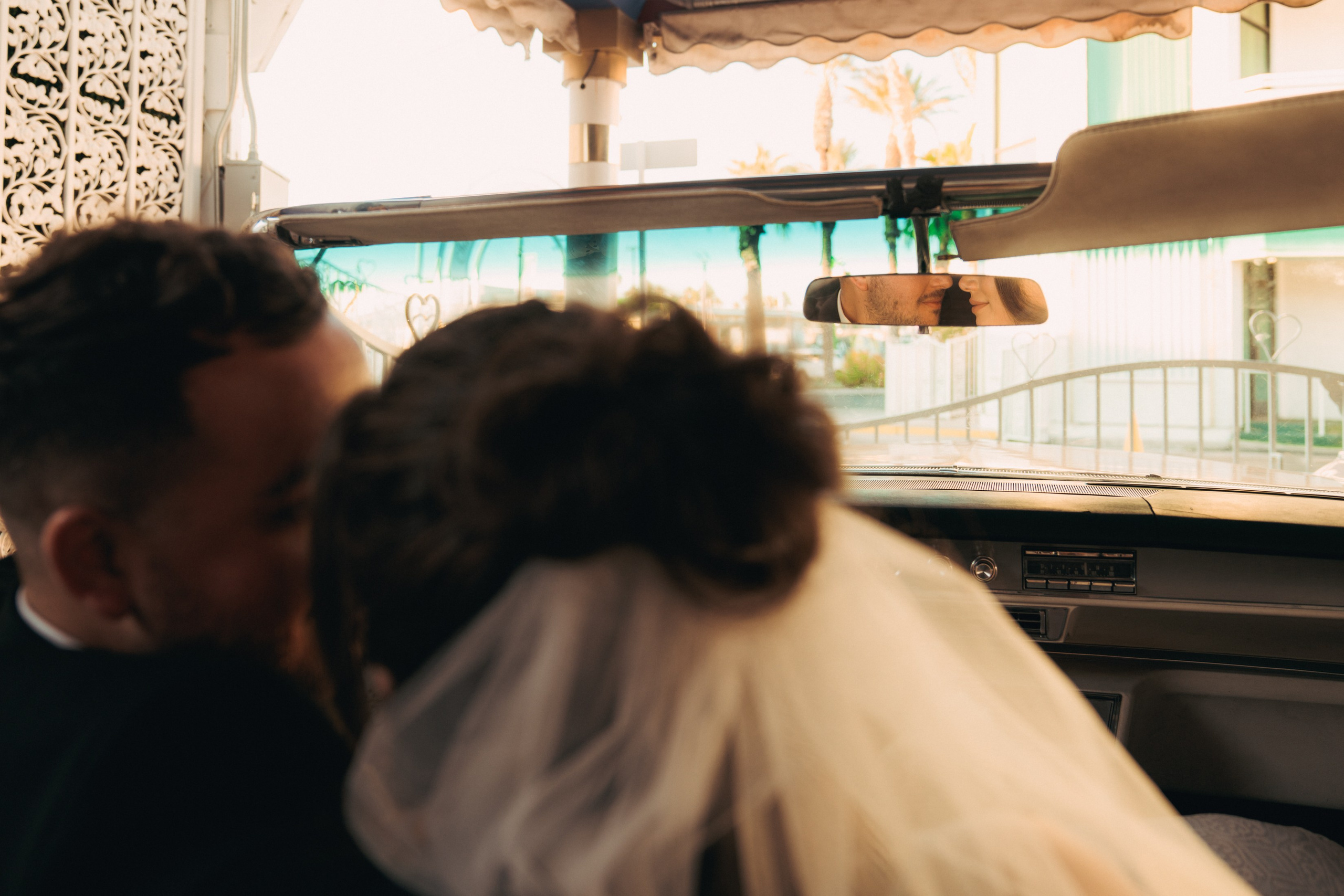 Georgia&Kyran. Wedding & elopement photographer Viktoriya Kravtsov. Las Vegas