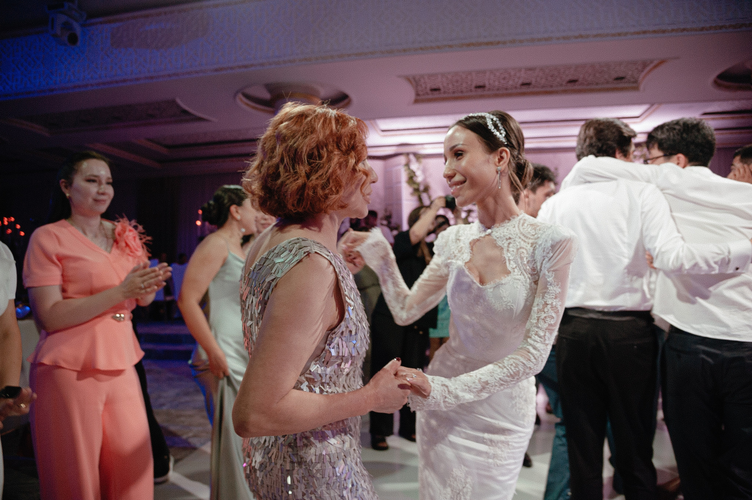 Botir & Zukhra. Главная