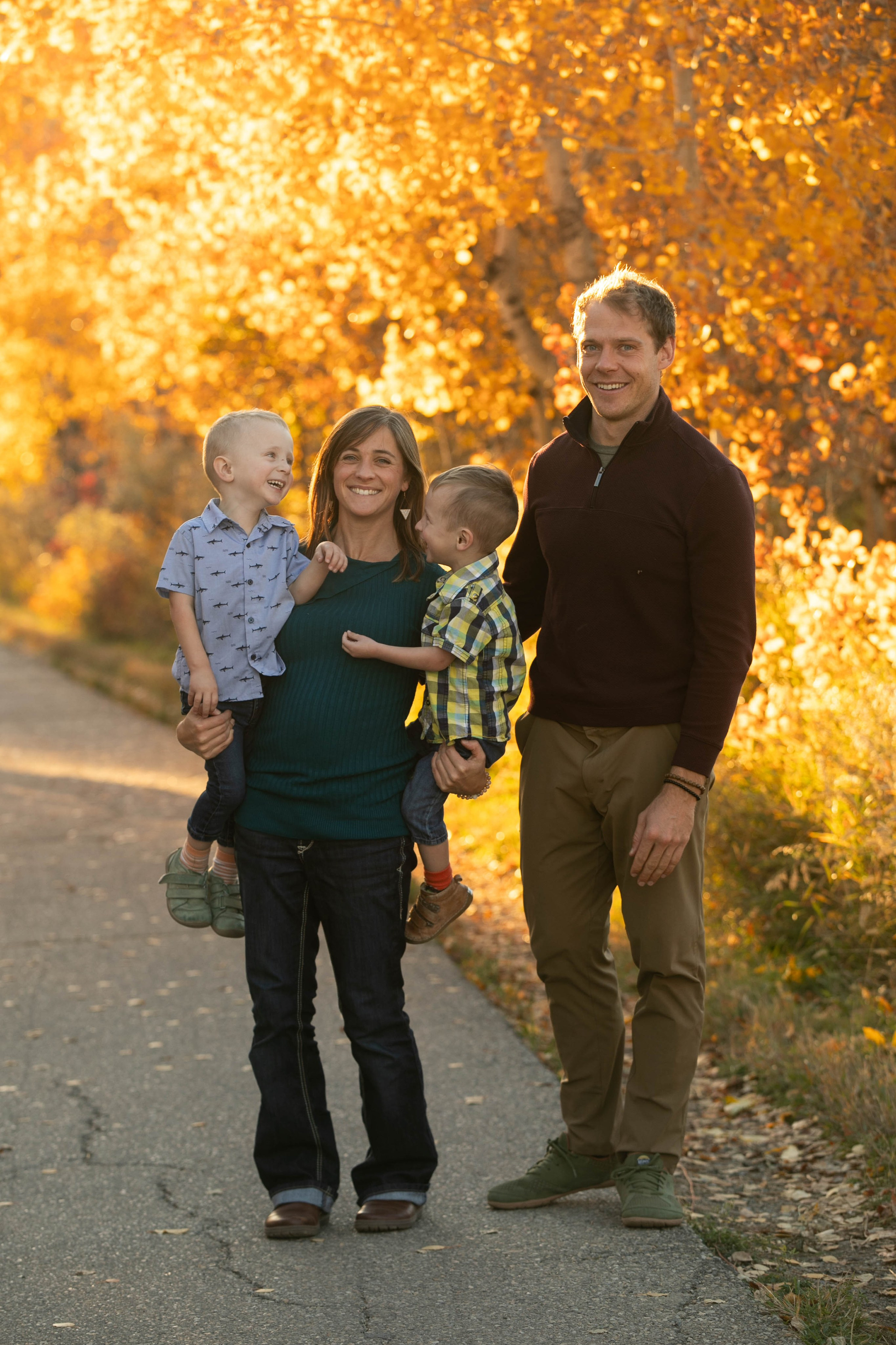 Family Photos — Caitlyn Howe. Ching Li Photography