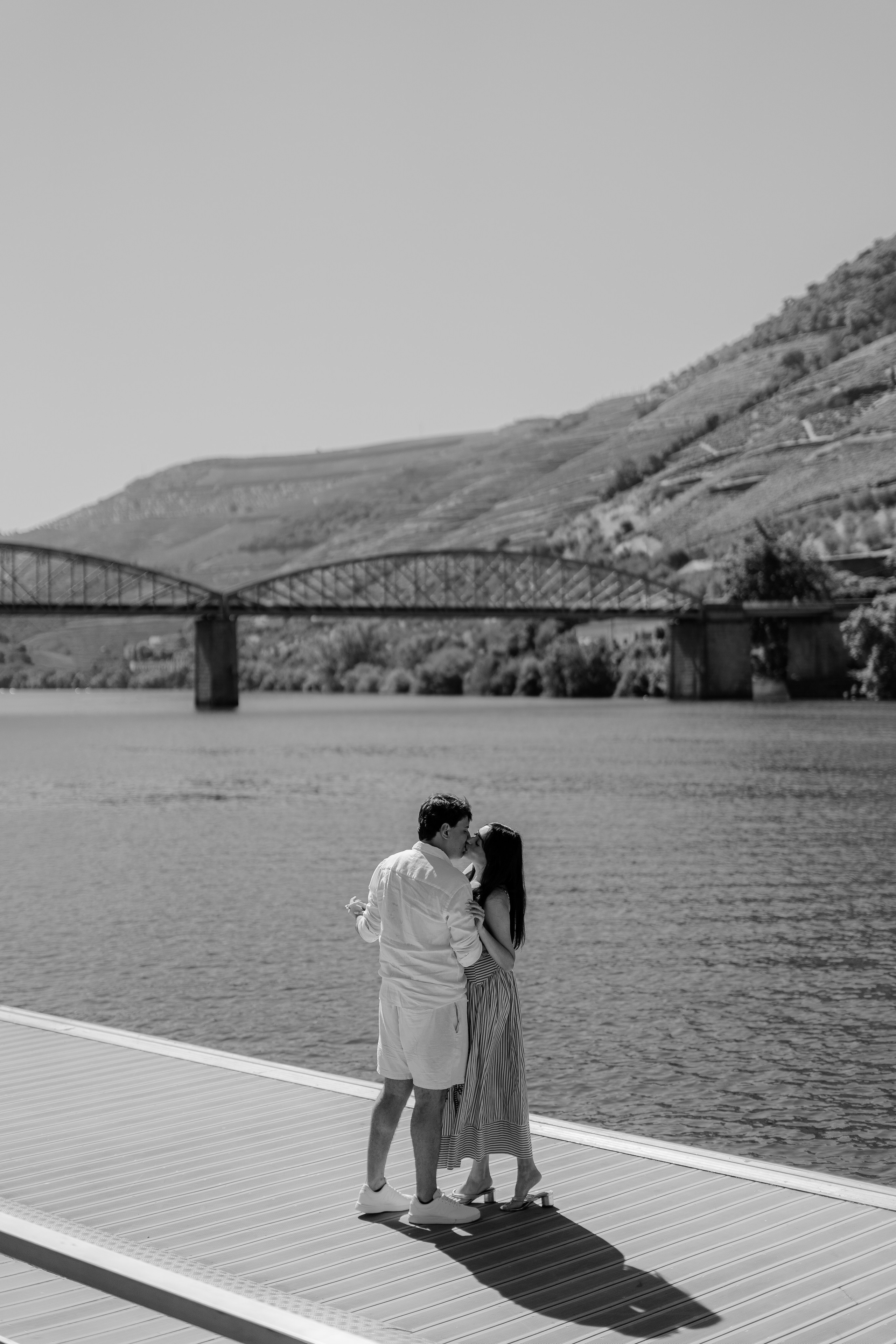 Wedding Proposal at Douro Valley — Arthur & Ana. Wedding & destination wedding photographer in Porto, Portugal — Davi Valente | Lisbon, Douro Valley, Rome, Tuscany & Lake Como