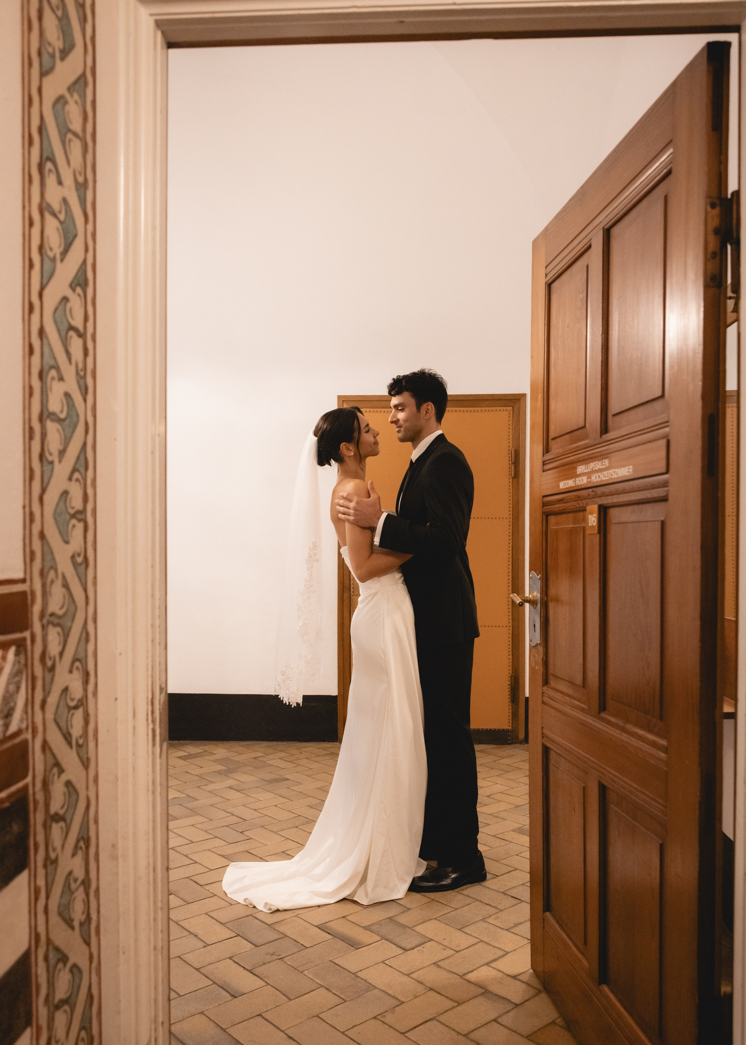 Julia and Lukas. Wedding Photographer Copenhagen | Julia Byron