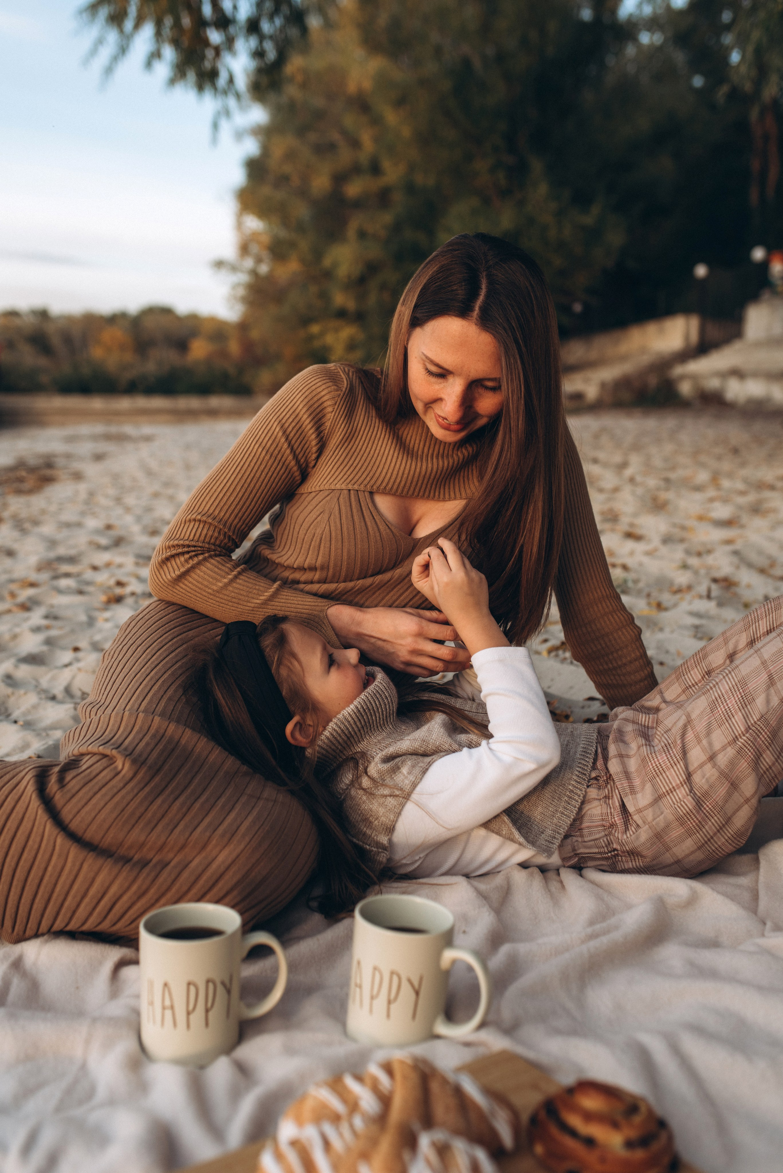 Tatjana & Mila. Familien- und Hochzeitsfotografin. Ich arbeite in Koblenz und Rheinlan
