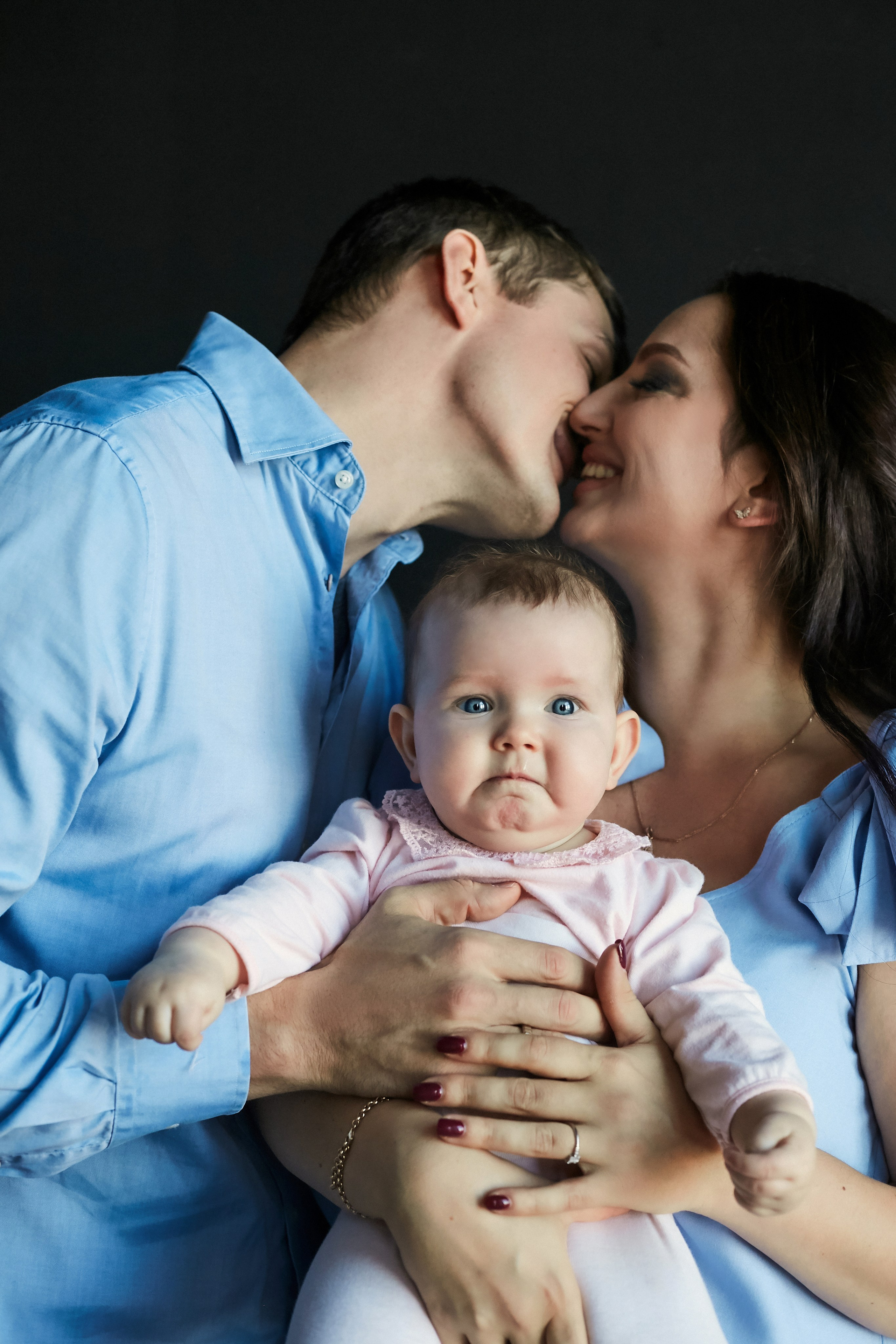 Studio photoshoot. Amazing photo session at a time convenient for you. Y