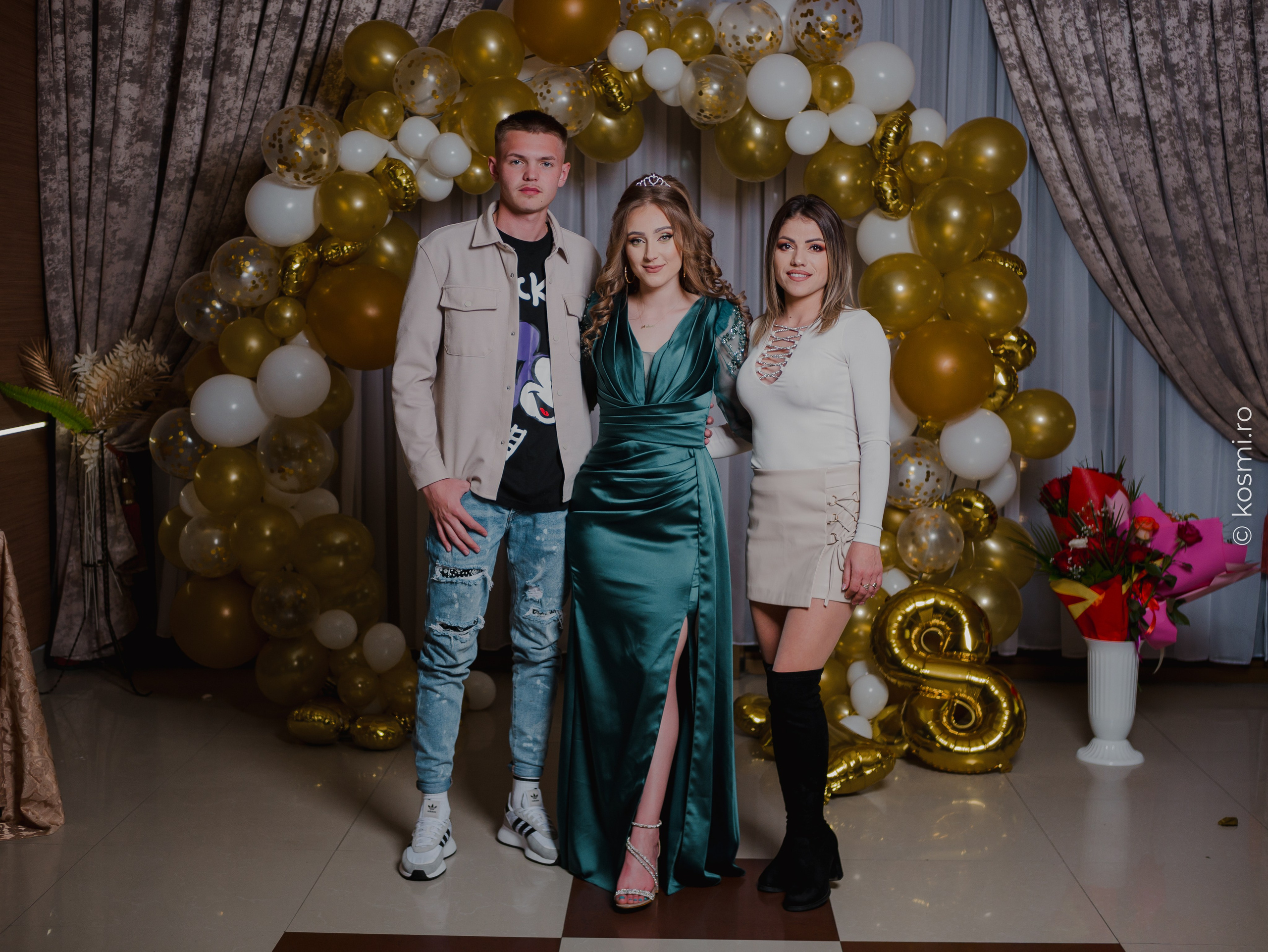 Majorat Andreea. Kosmi