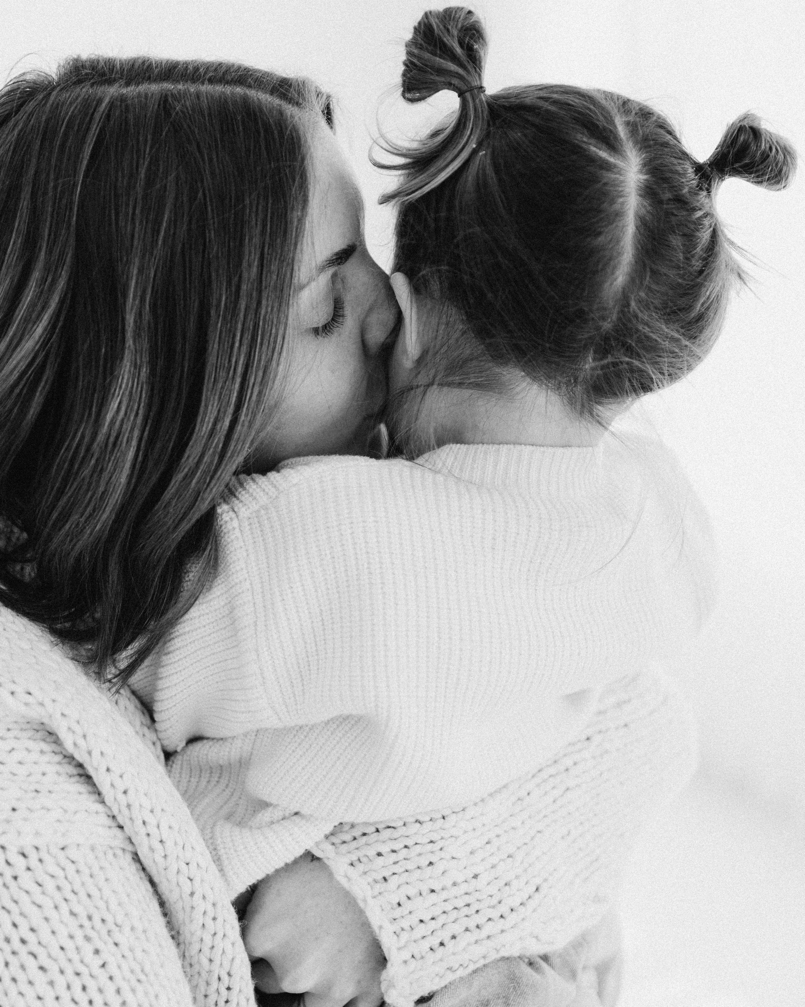 Austin Family, Motherhood & Intimate Wedding Photographer | Svetlana Peskova