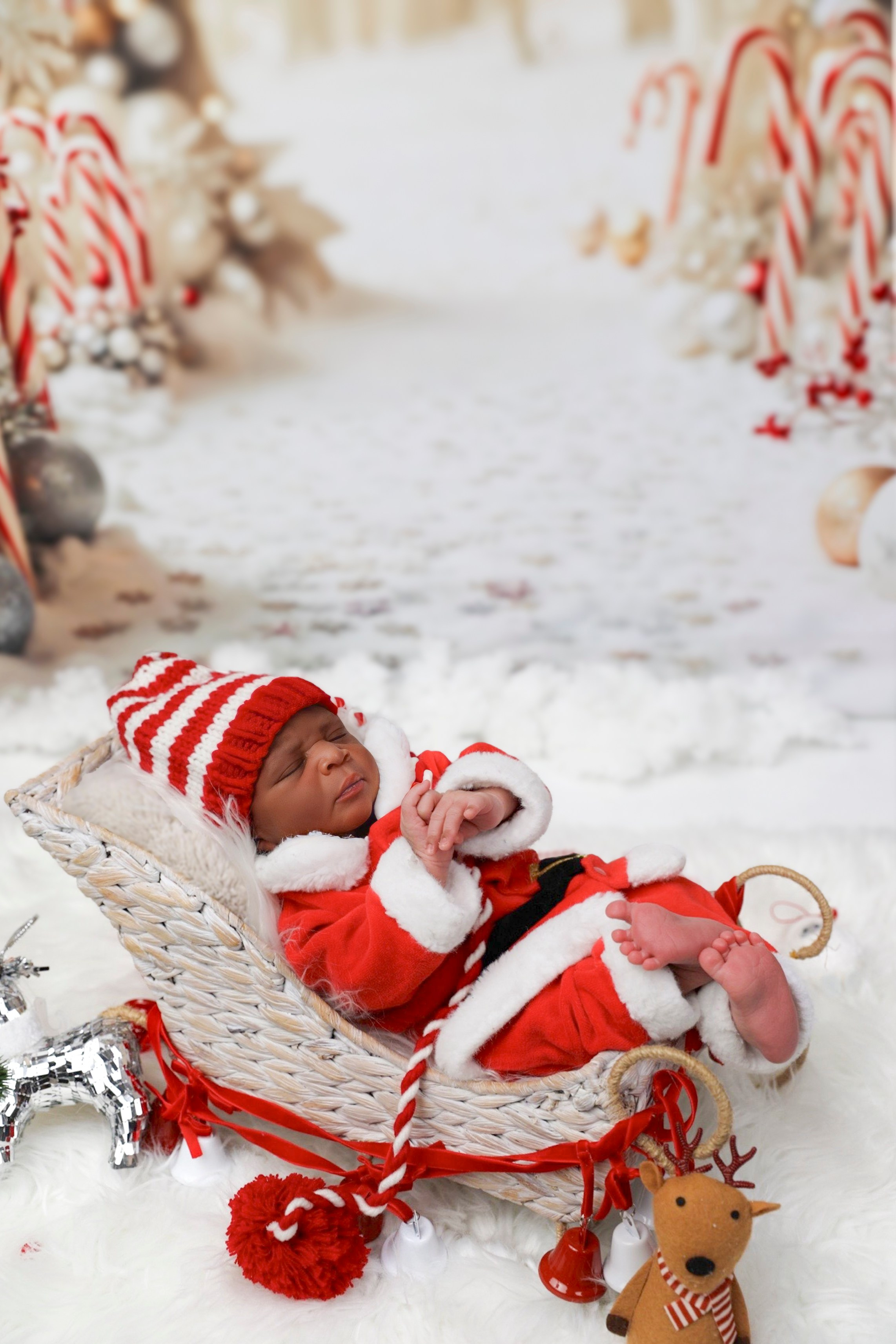 Christmas. AP Lens Photography | Newborn, Maternity, Milestone & Family Photographer Little Elm TX