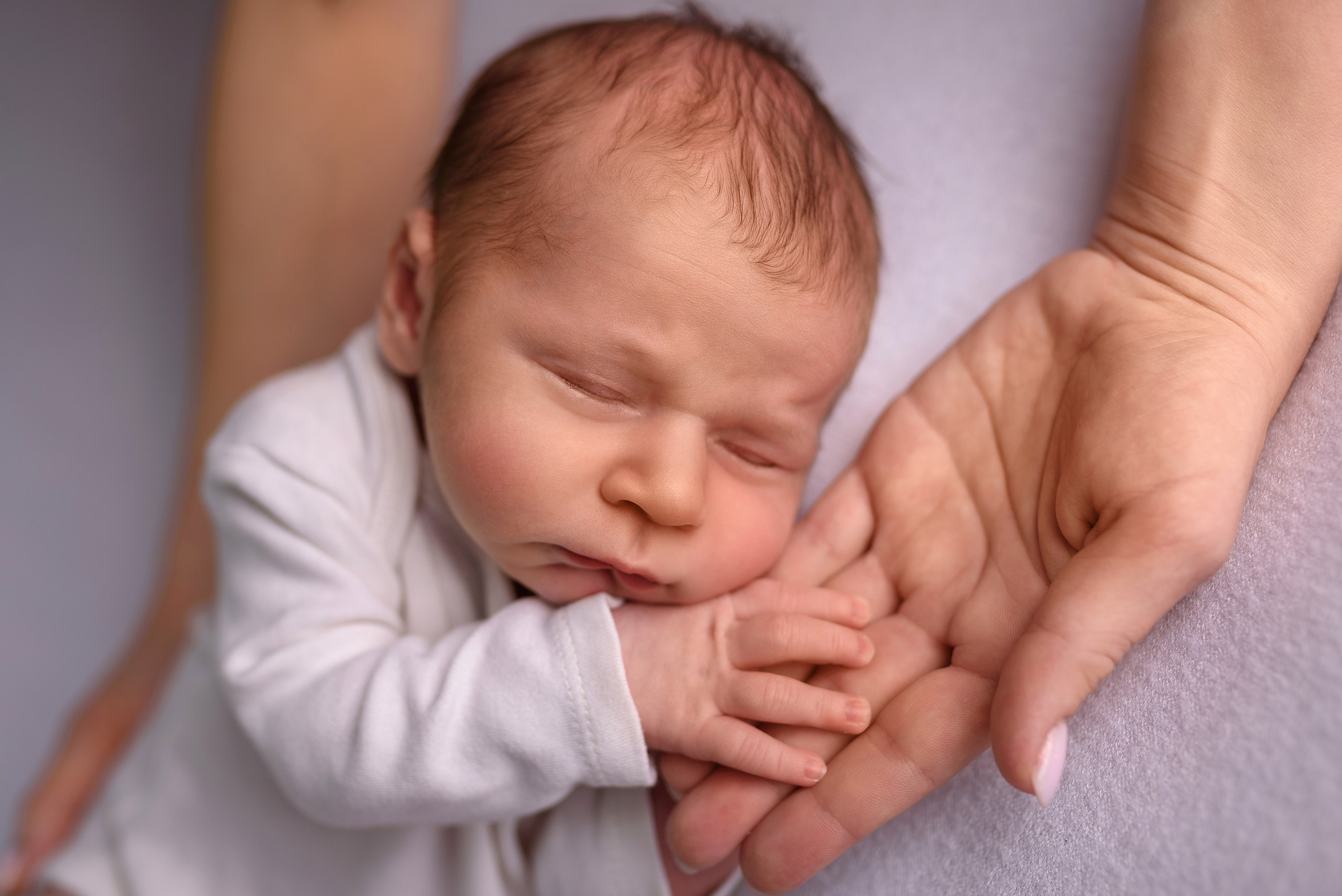 Съёмка в стиле life-style с элементами newborn от 0 до 12 мес. Семейный фотограф и фотограф новорожденных в Вильнюсе Ирина Беленкевич