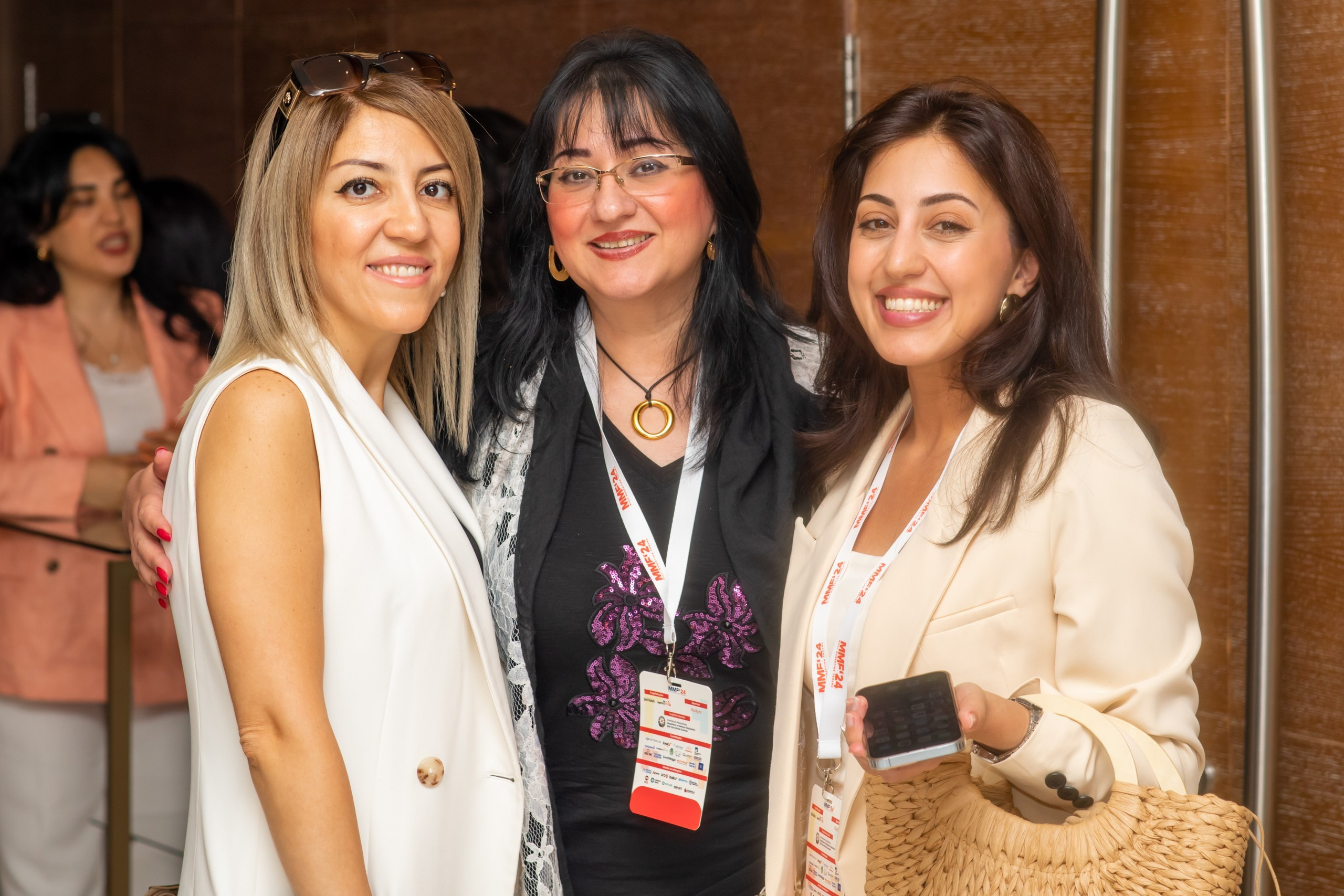 Laura Omuralieva — “The Woman of the New Age and Her Meta-Skills”. Fotograf Baku