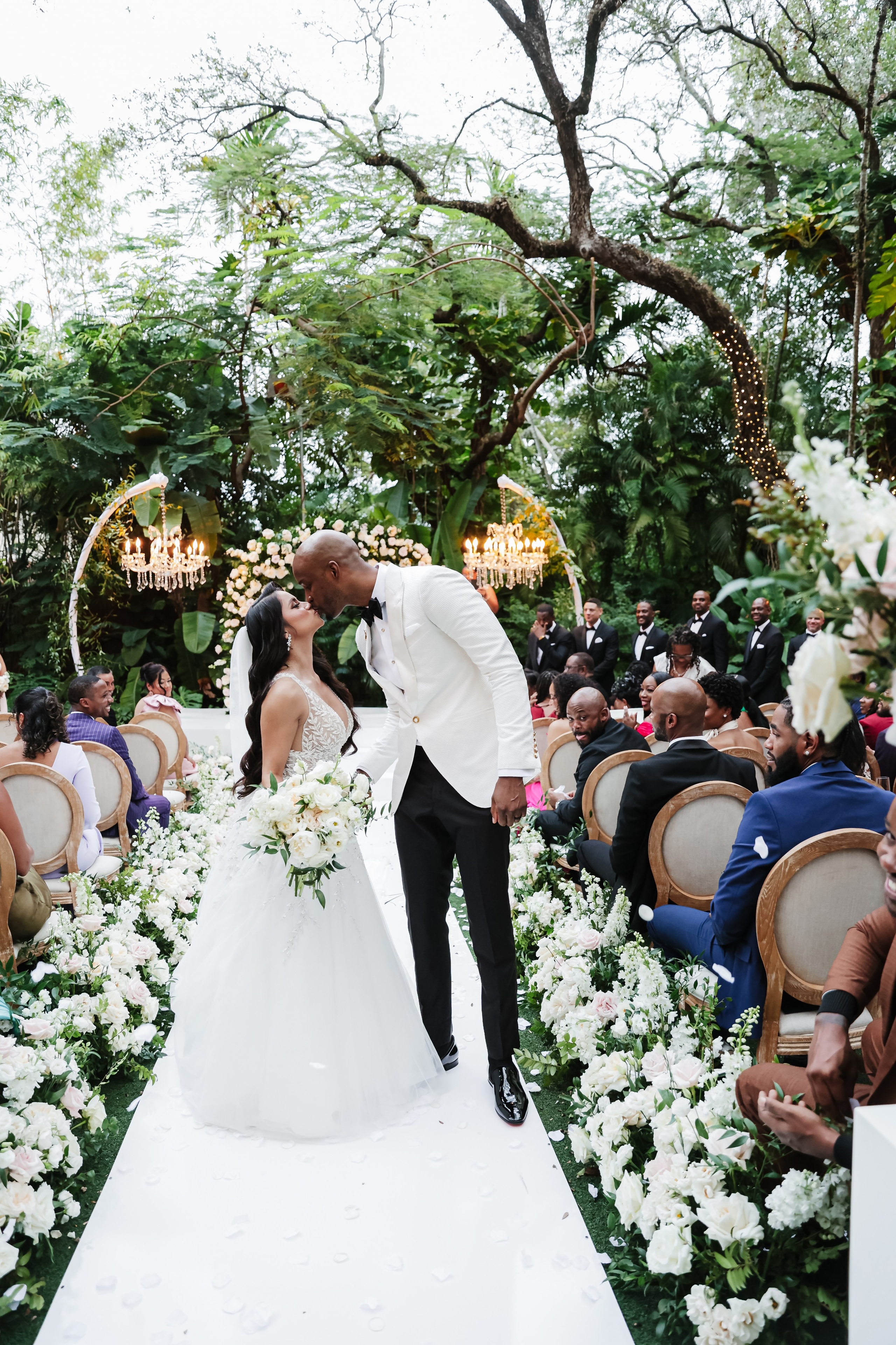 Classic Elegance Meets Modern Love | Martha & Julius at Villa Woodbine. YES I DO PRODUCTION — Wedding photography&videography