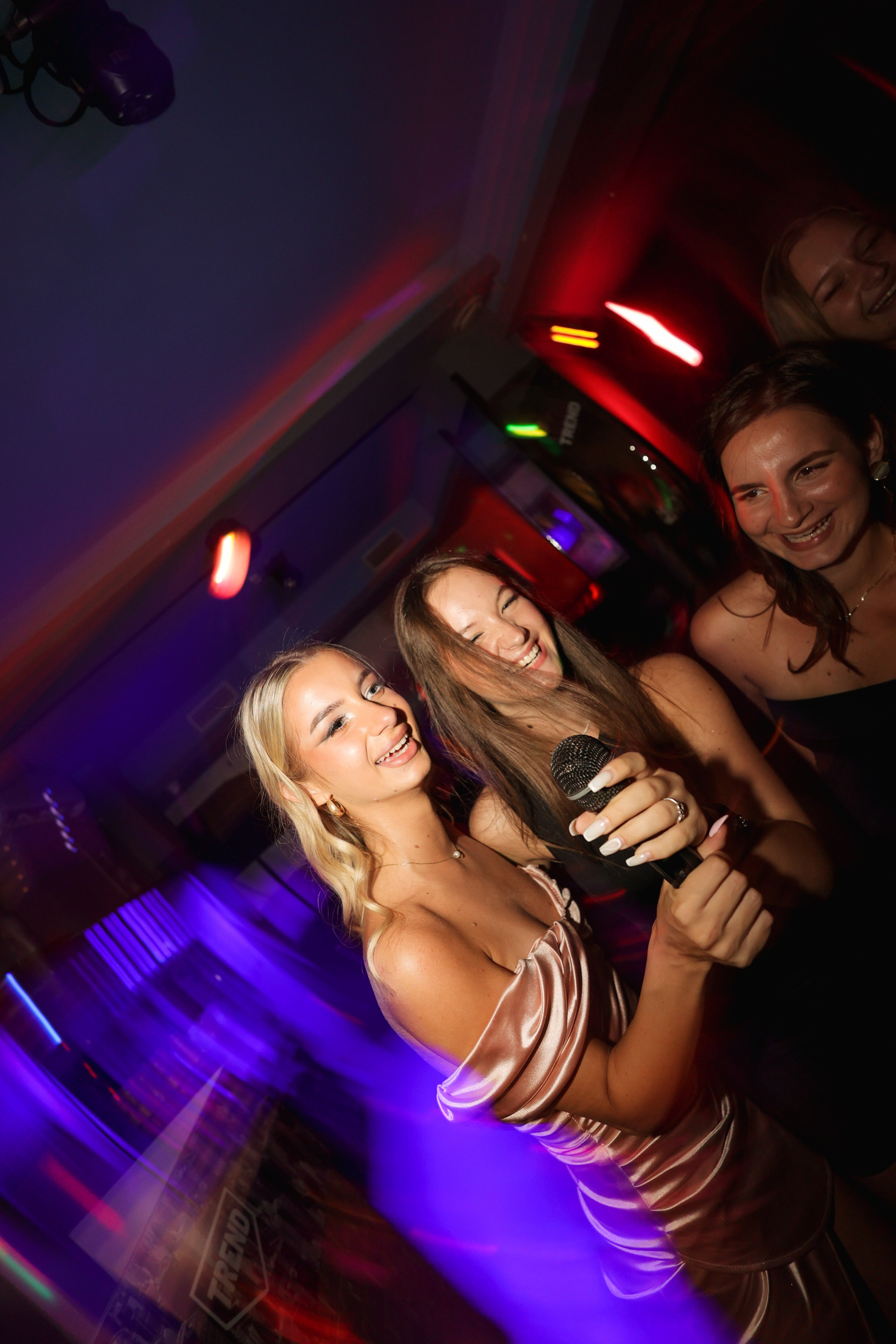 Elizabet. Vlada toskic wedding and event photographer