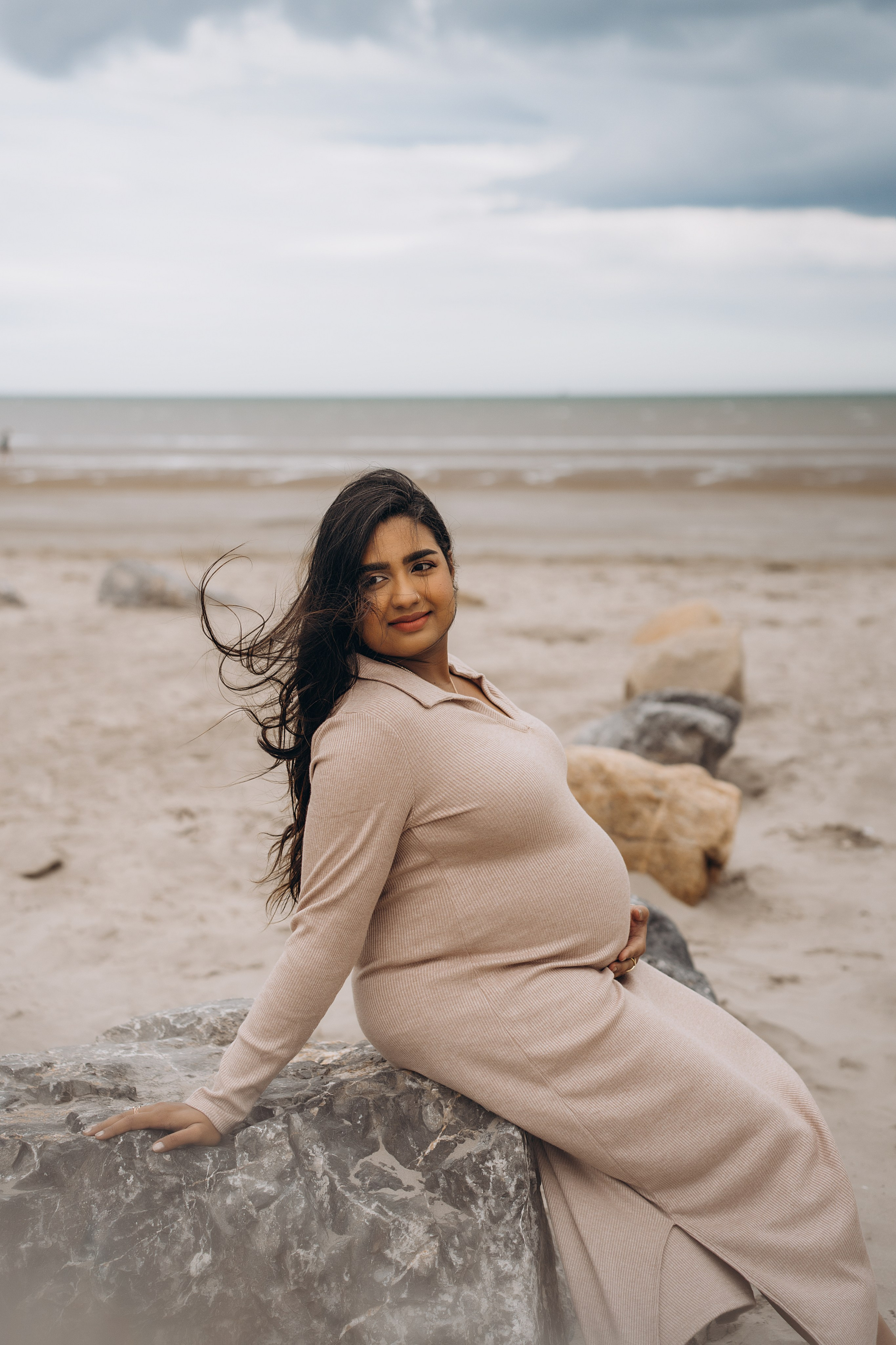 Meera: Bull island. Maternity/Love story/Wedding photographer