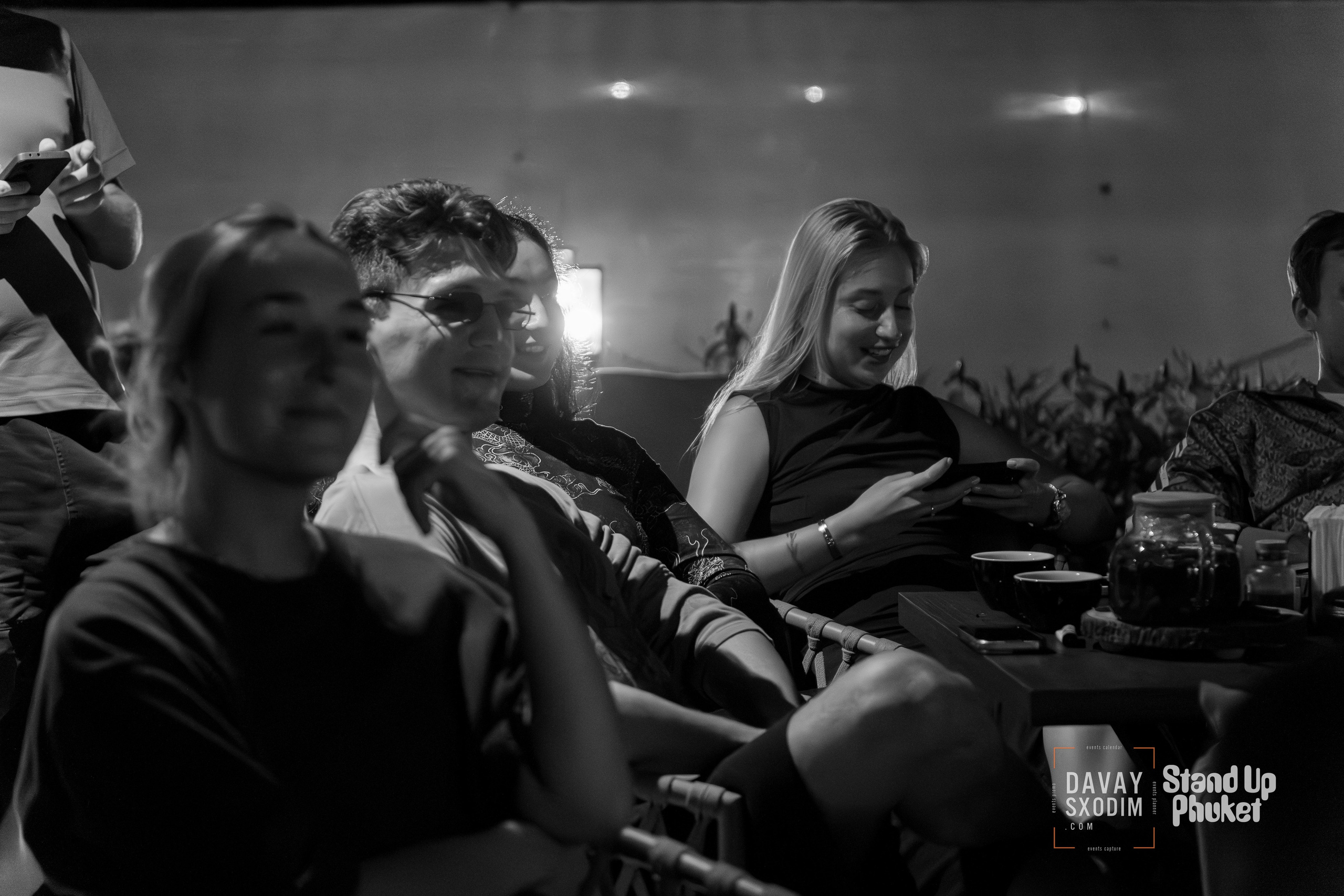 Standup Влада Лапина | Фоторепортаж | Афиша | DAVAYSXODIM.com PHUKET. АФИША|ФОТОРЕПОРТАЖИ|ИВЕНТЫ|ПХУКЕТ