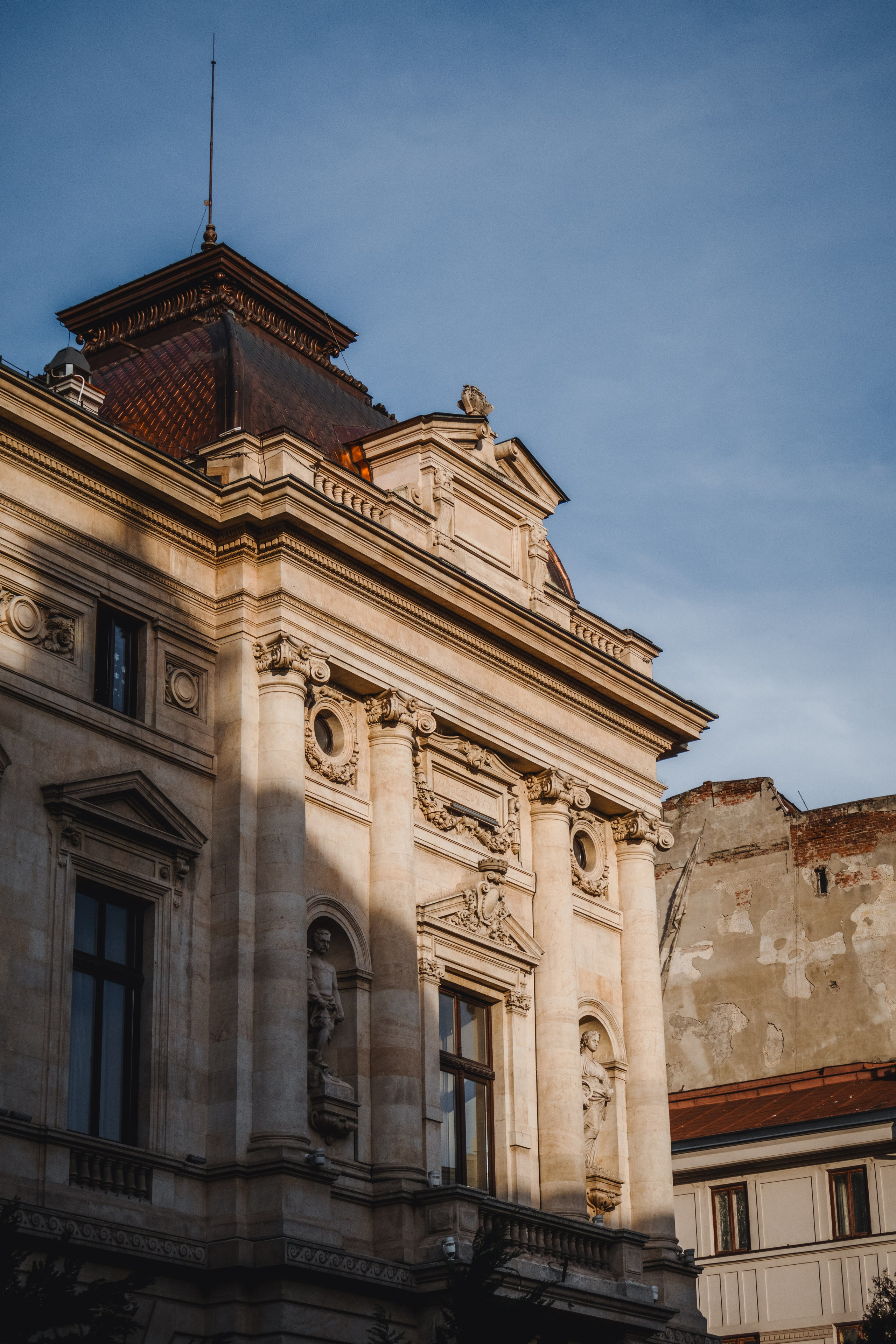 Bucharest. Дизайнер и Фотограф в Кишинёве Бусуйок Станислав