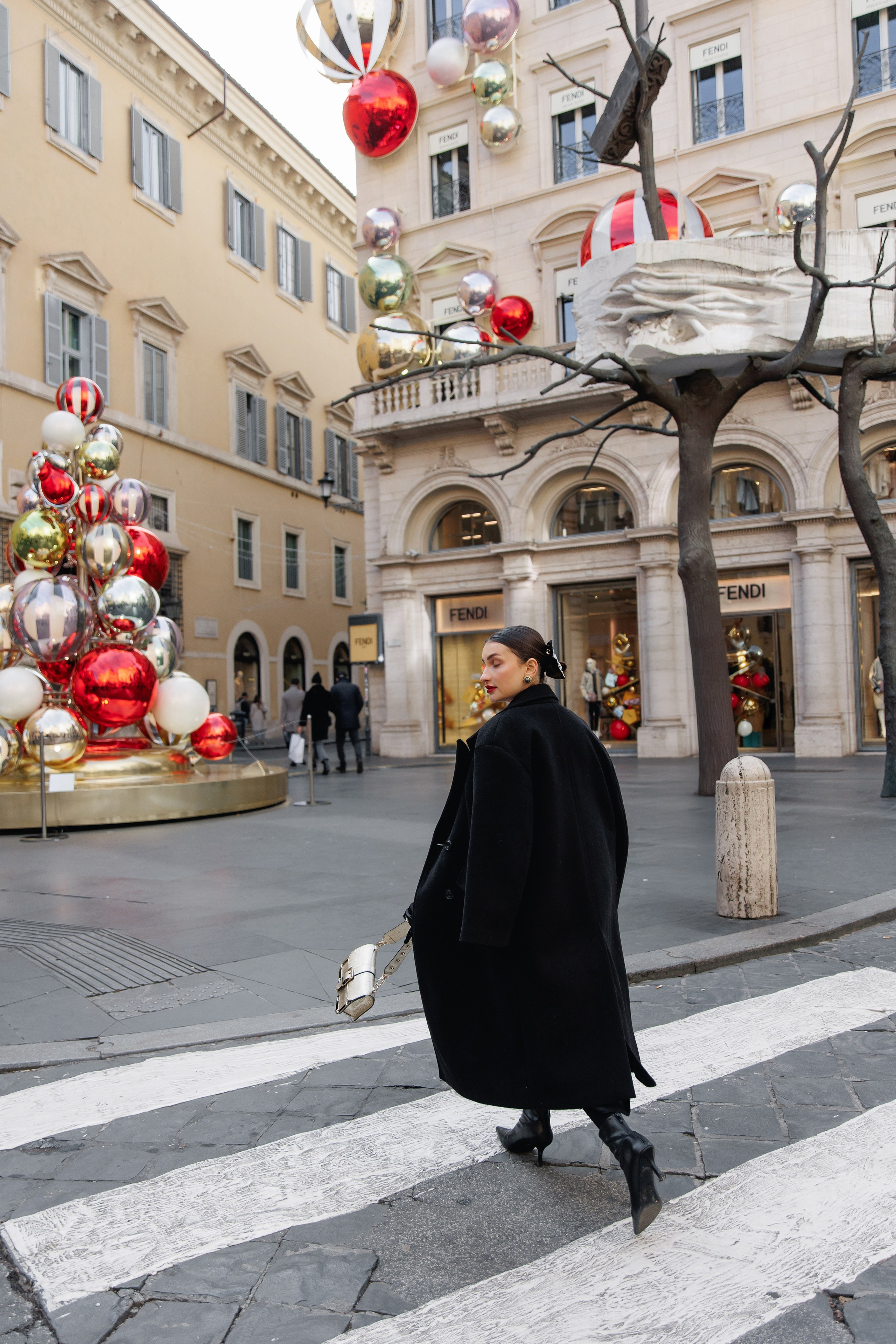 Christmas photoshooting in Rome. Wedding Photographer Rome Tuscany Como Sicily Puglia Amalfy Italy- Oksana Savenchuk