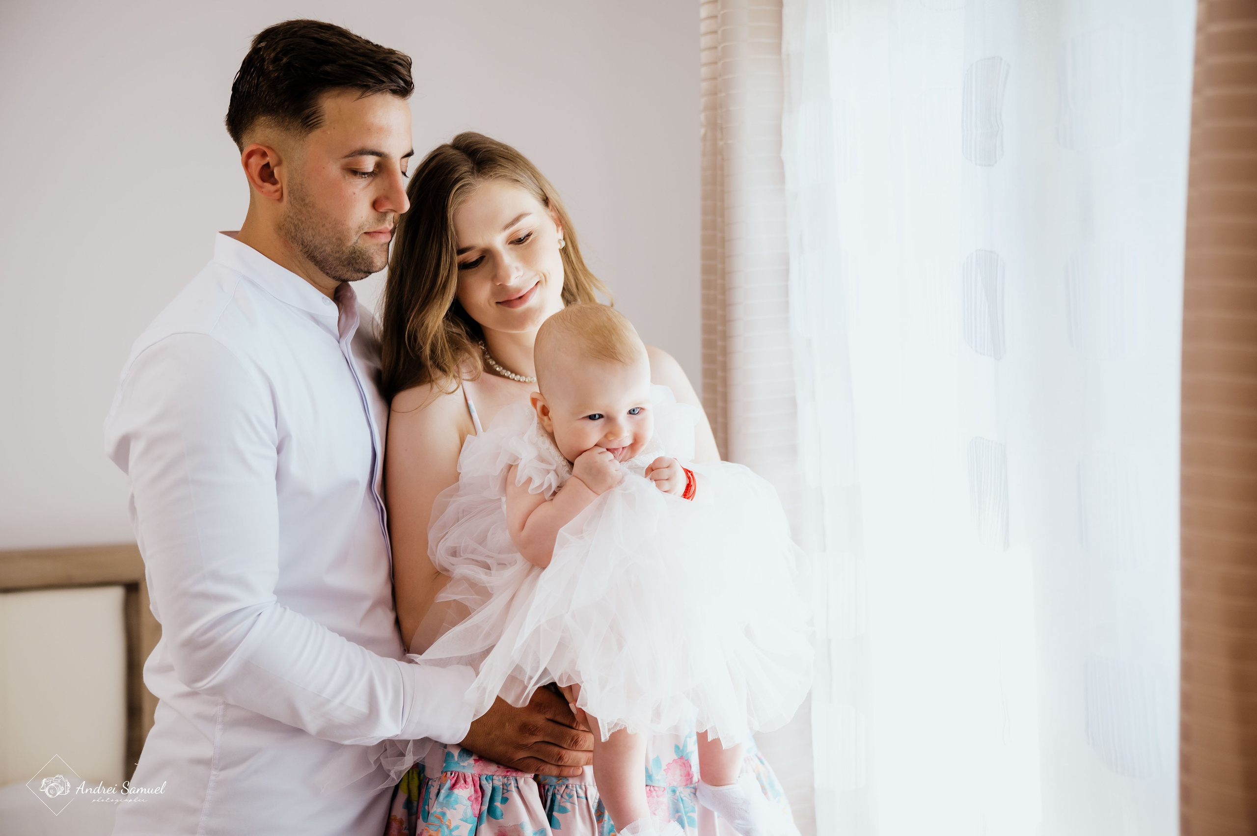 Anais Ioana. Andrei Samuel – Fotograf București | Evenimente, Studio, Imobiliare, Produs