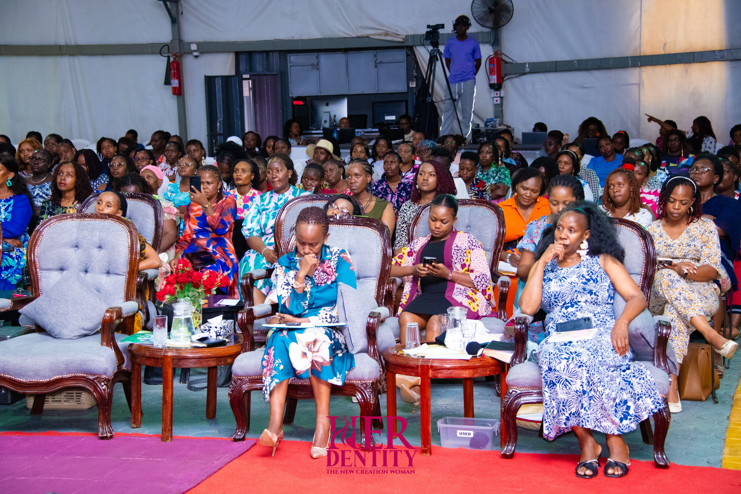 LADIES MINISTRY. Pastor Morris