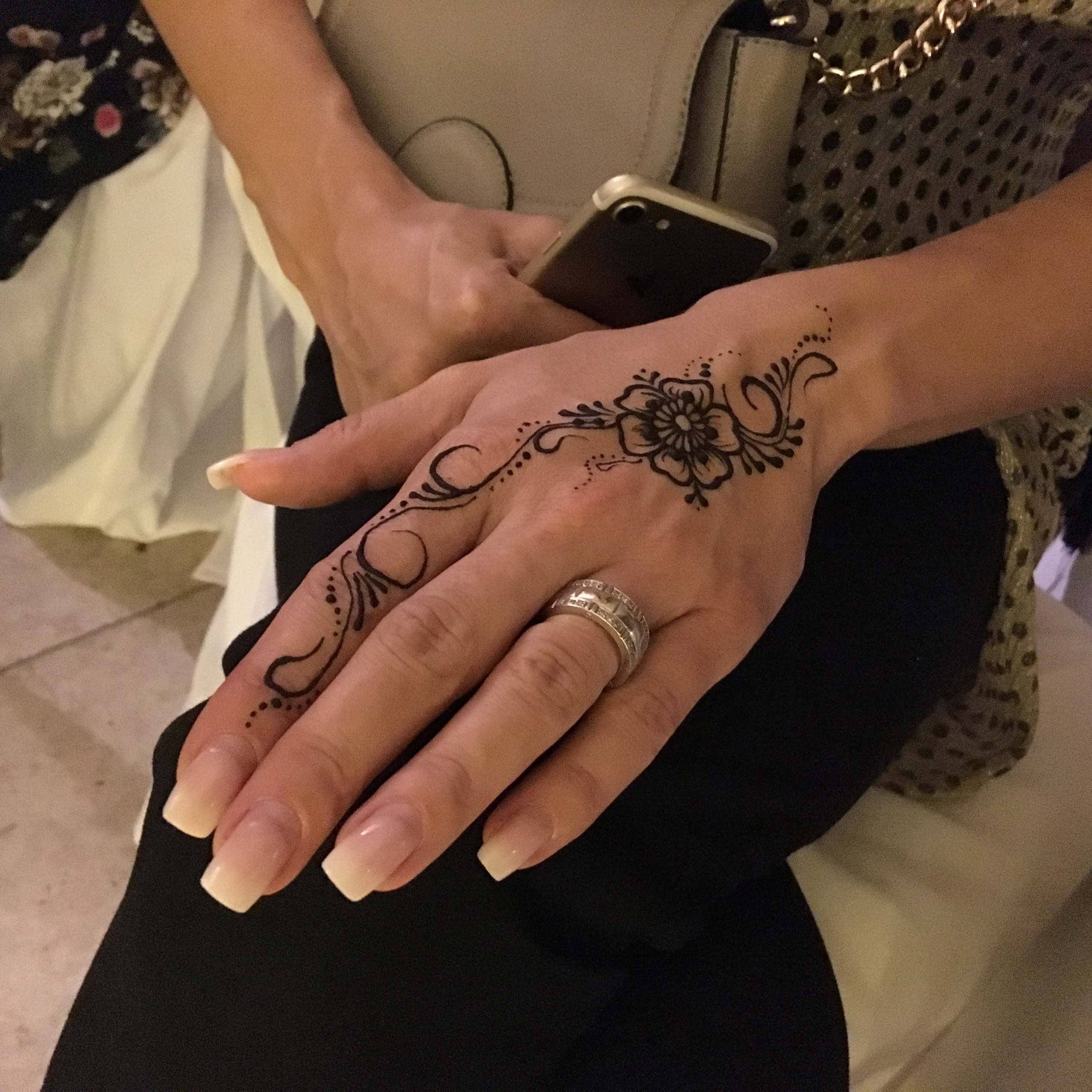 Kanapotrfolio. Numerologija. Nevrografika. Delavnice