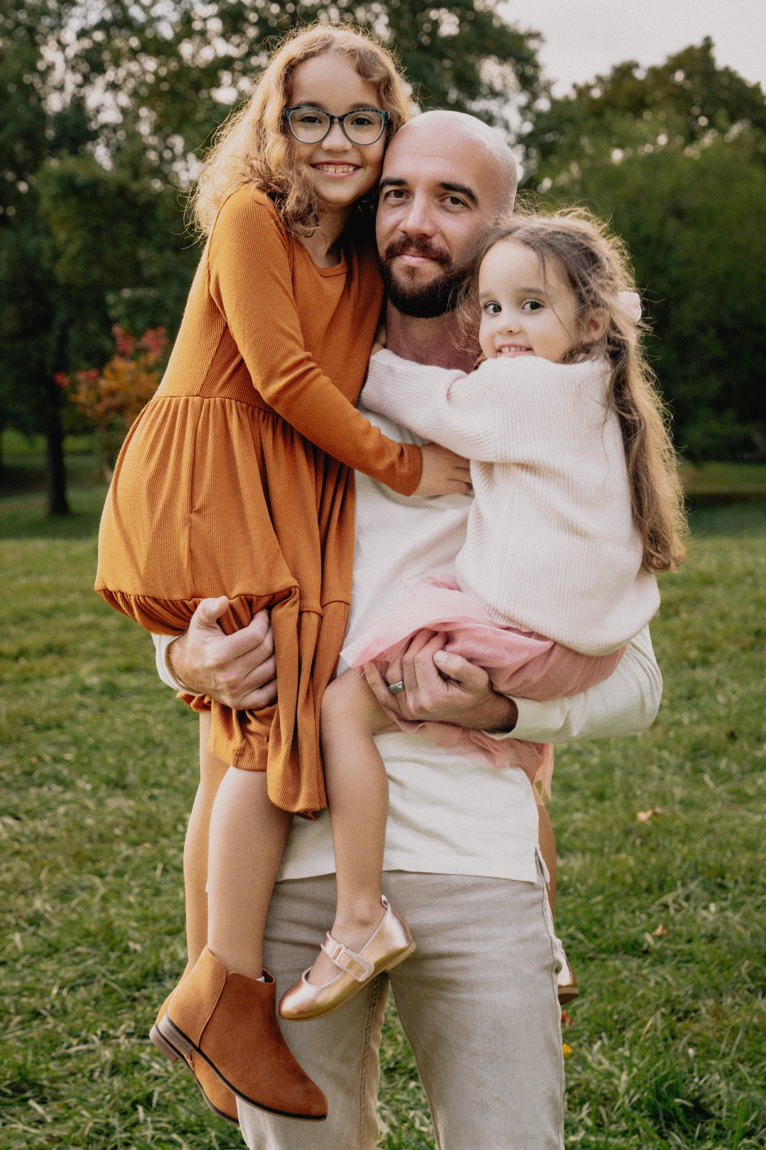 Alina, Vlad and kids outdoor. Wedding and family photographer and videographer PA, NJ, NY, DE, MD