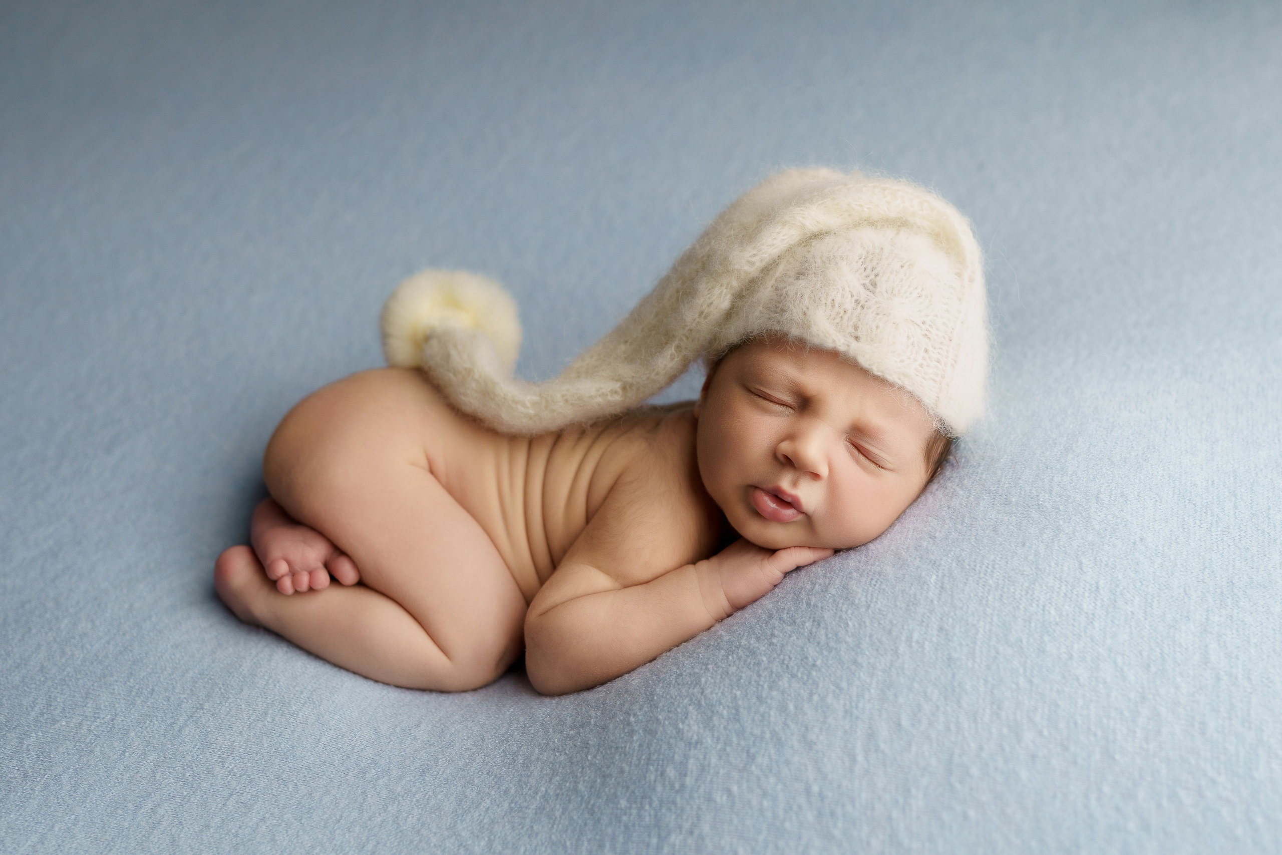 Esu Aleksandra naujagimių ir kudikių fotografė iš Vilniaus