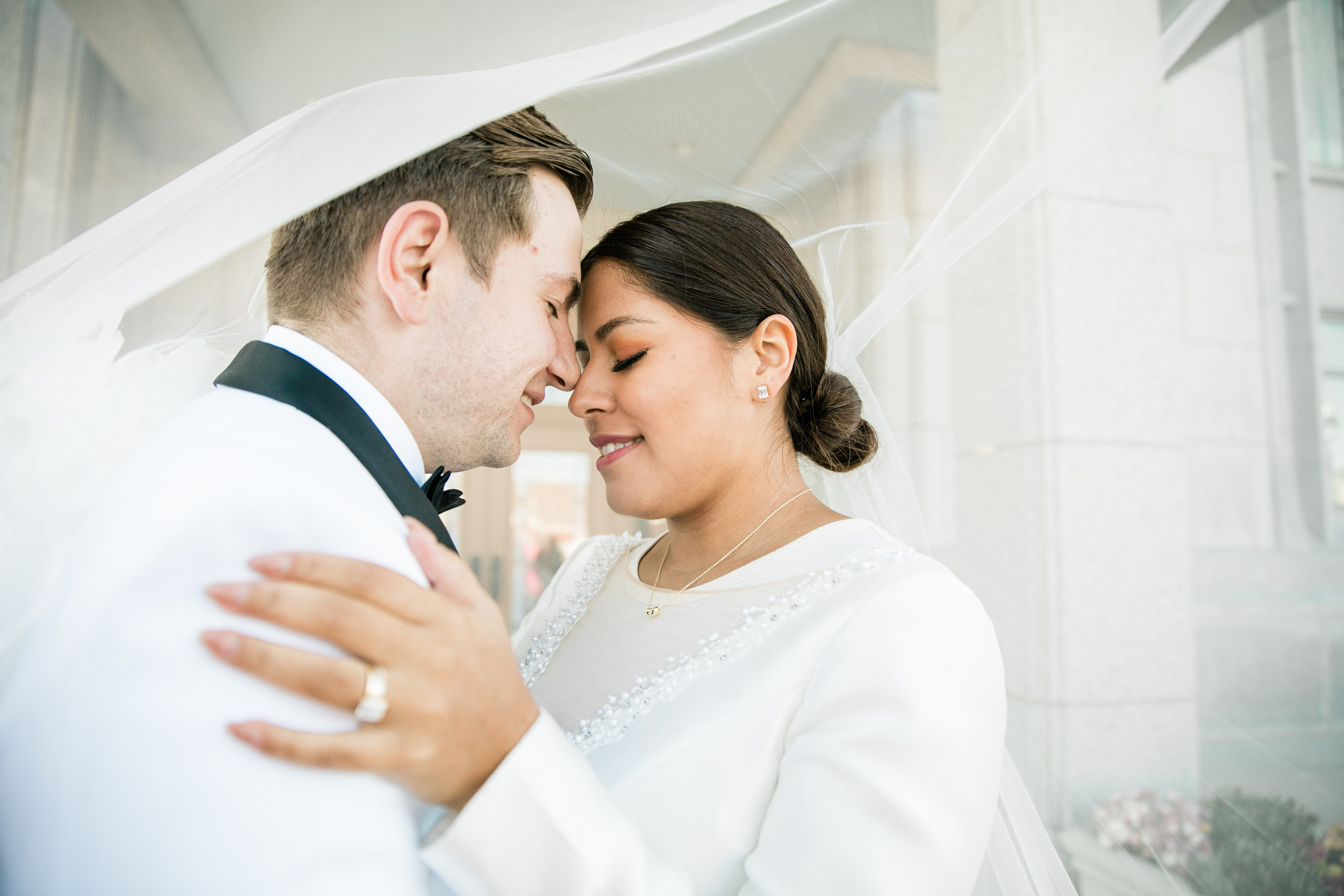 Samantha & Mike Wedding. Fotografía accesible en Calgary