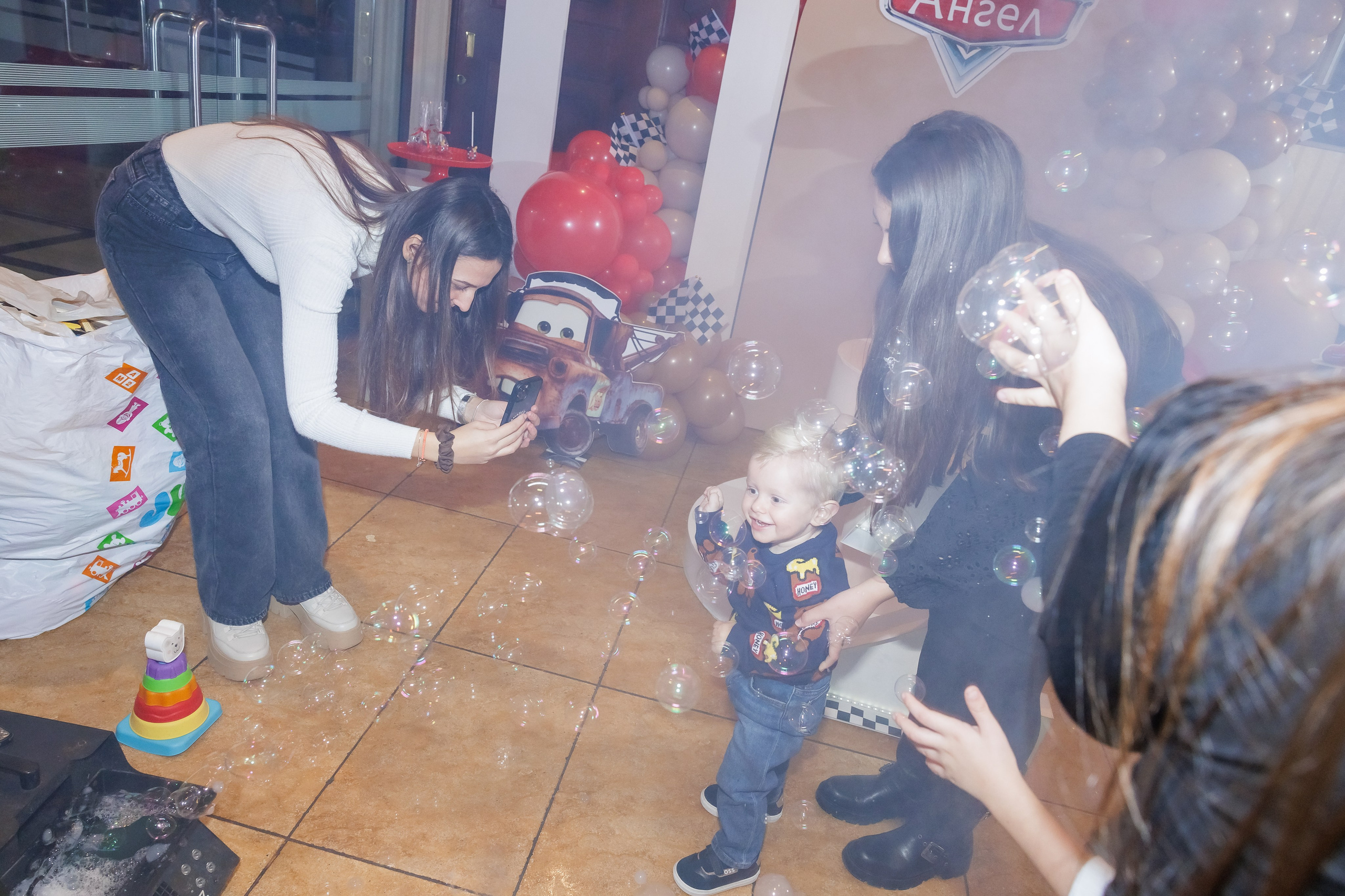 Честит Рожден Ден. Фотограф Ирина Йотова