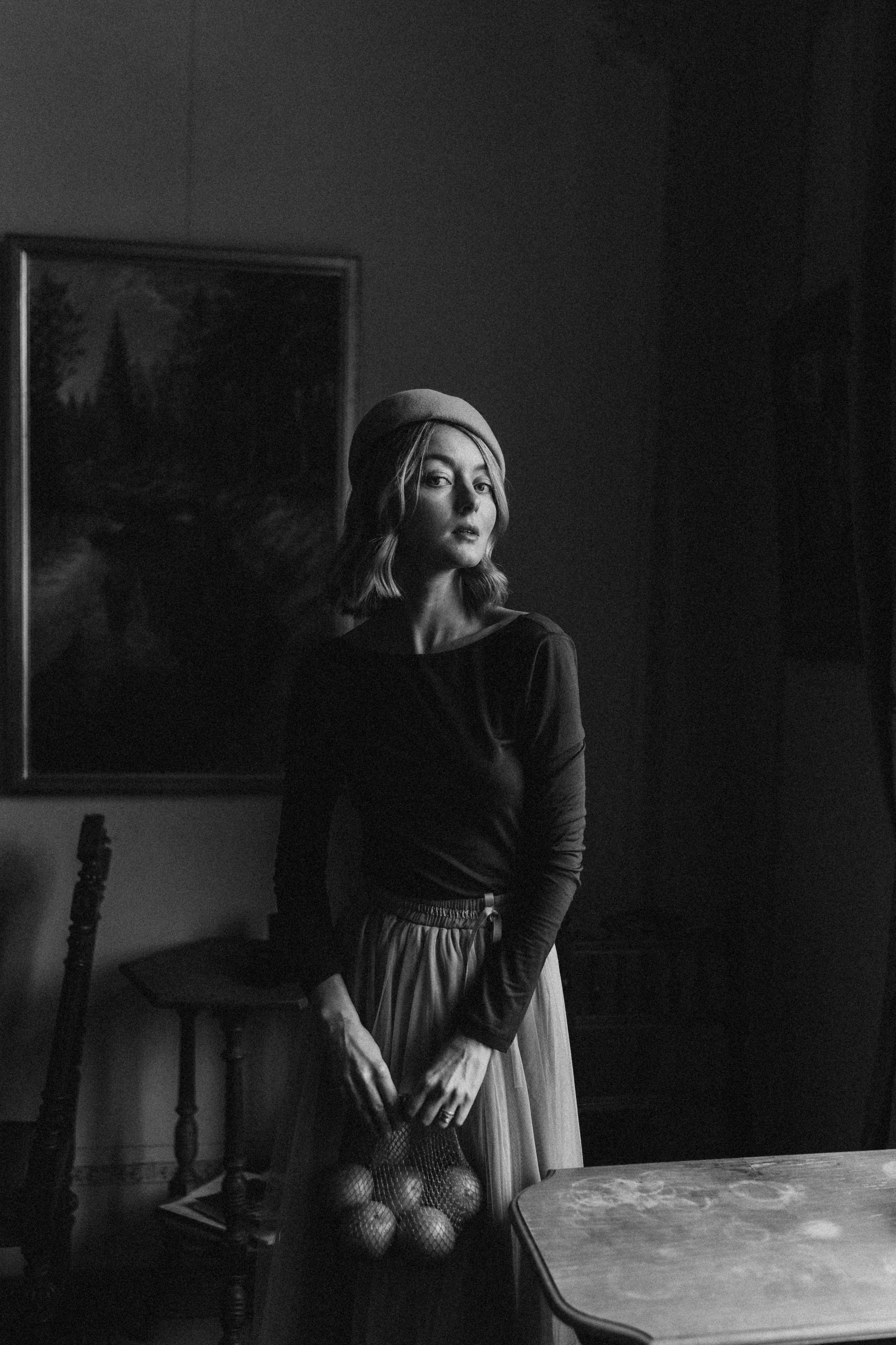 Woman phoshoot. Wedding and potrait photographer in Helsinki Vickan O