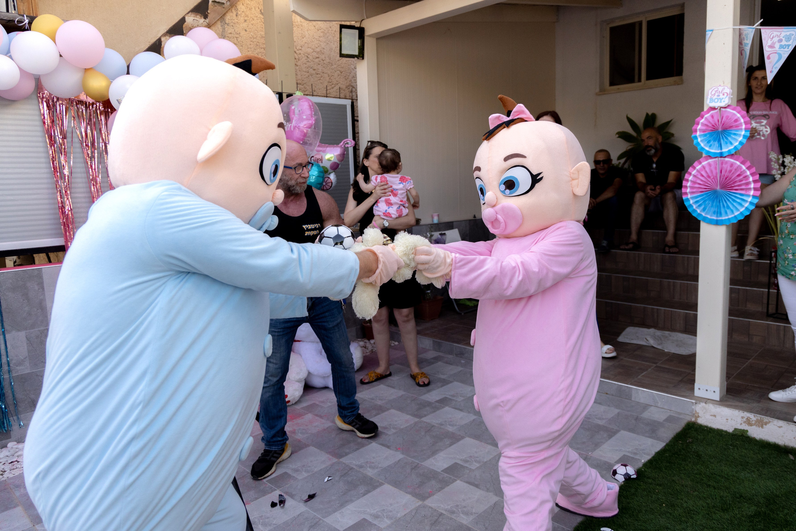 Gender Party for Alina and Michael. Home