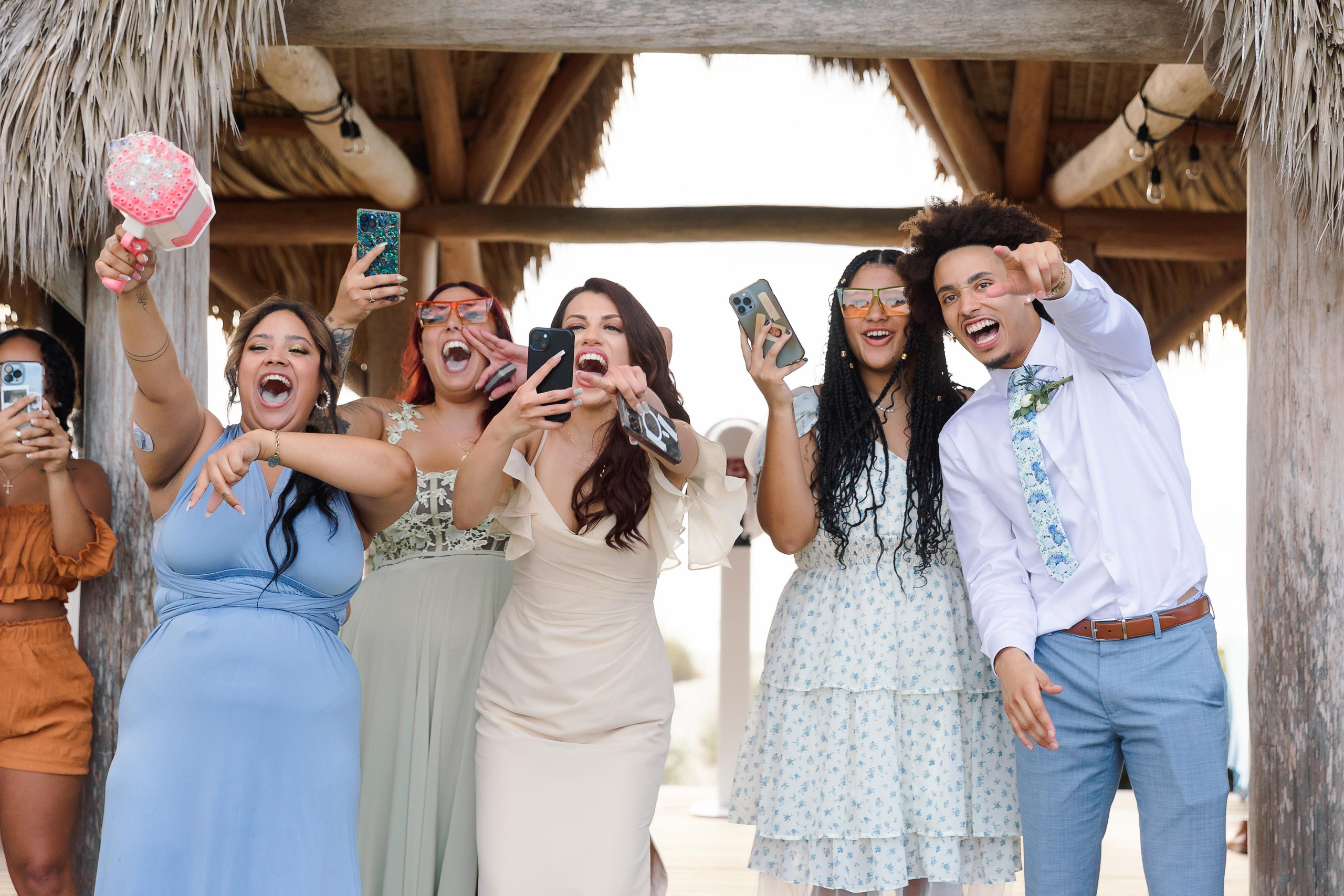Wedding on the beach. Wedding photographer in Florida