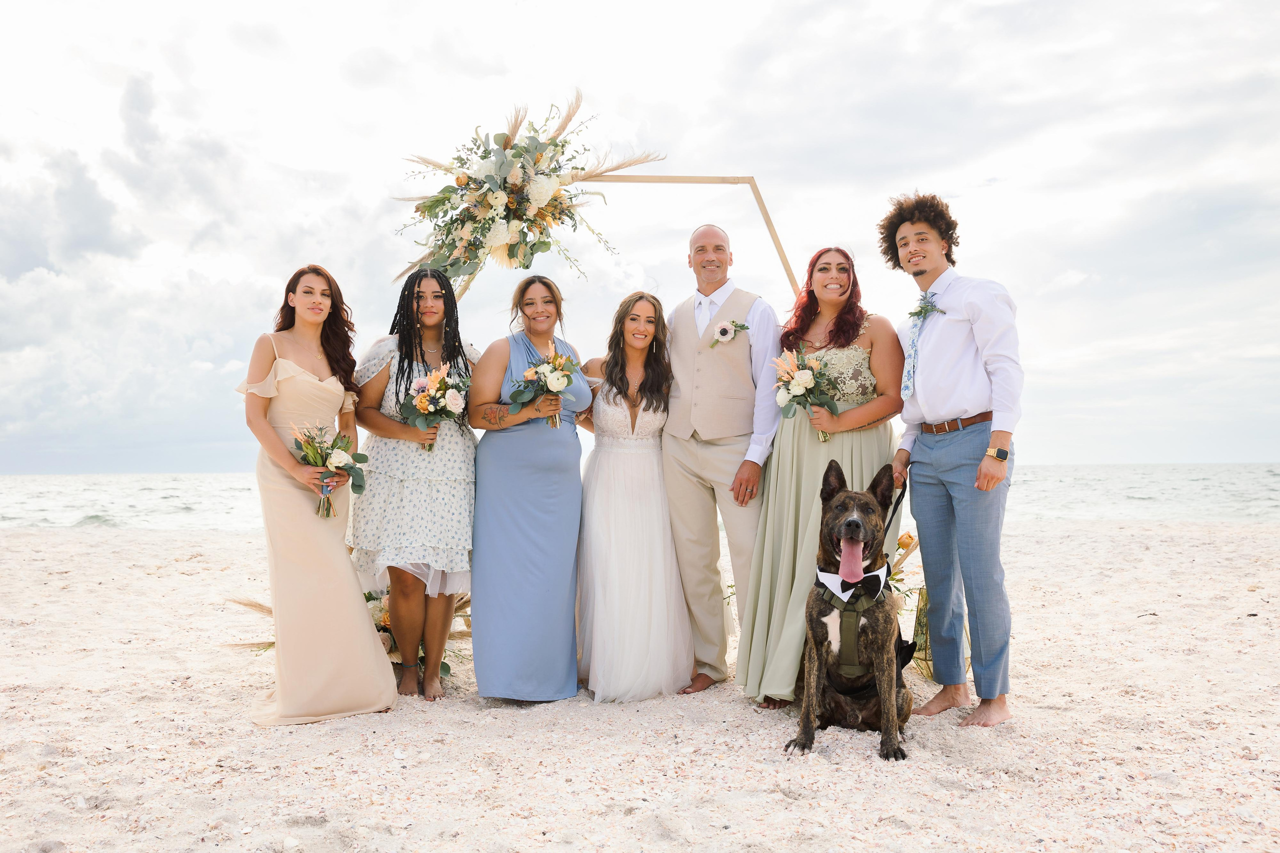 Wedding on the beach. Wedding photographer in Florida