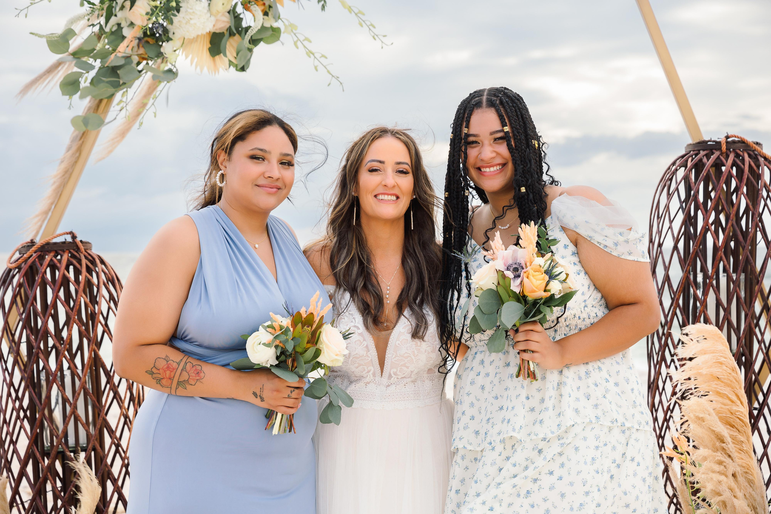 Wedding on the beach. Wedding photographer in Florida