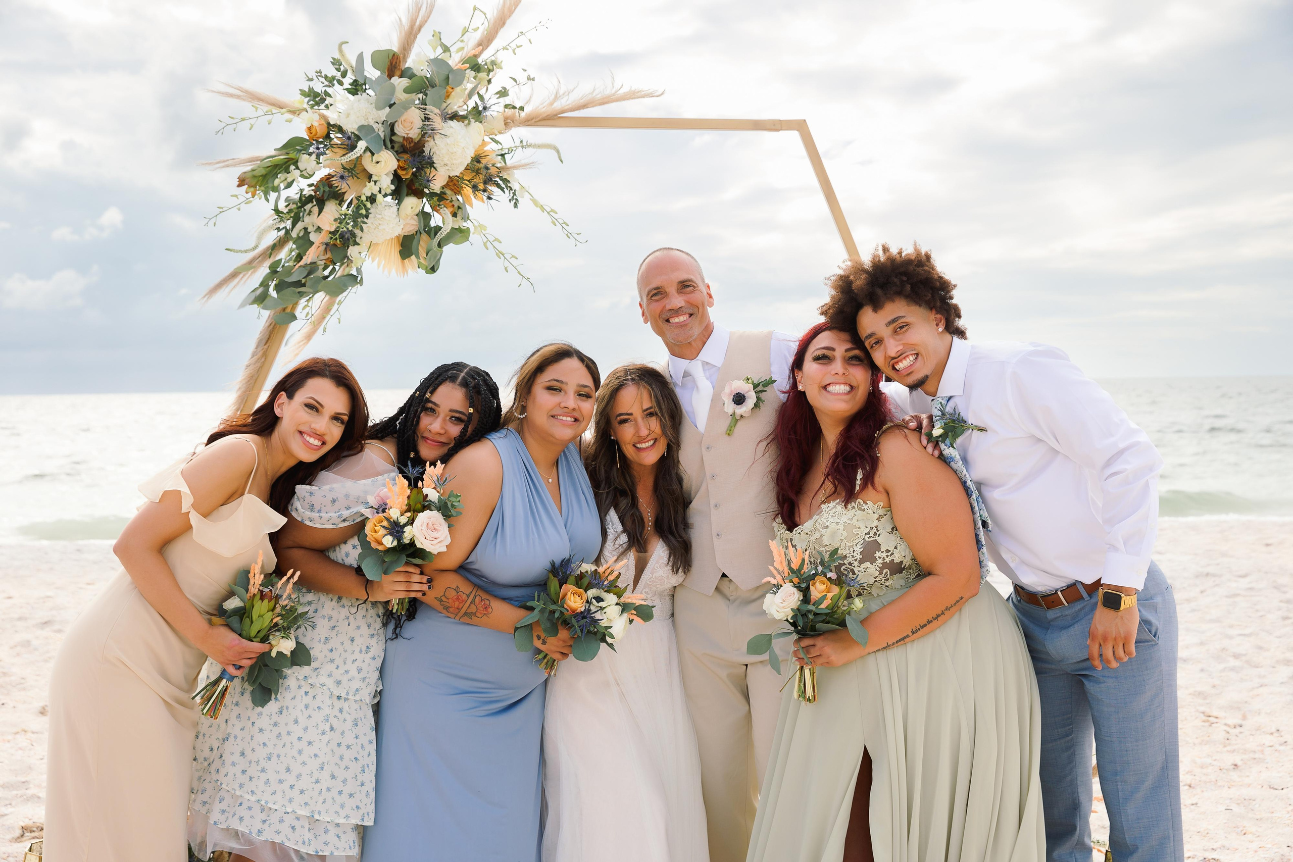 Wedding on the beach. Wedding photographer in Florida