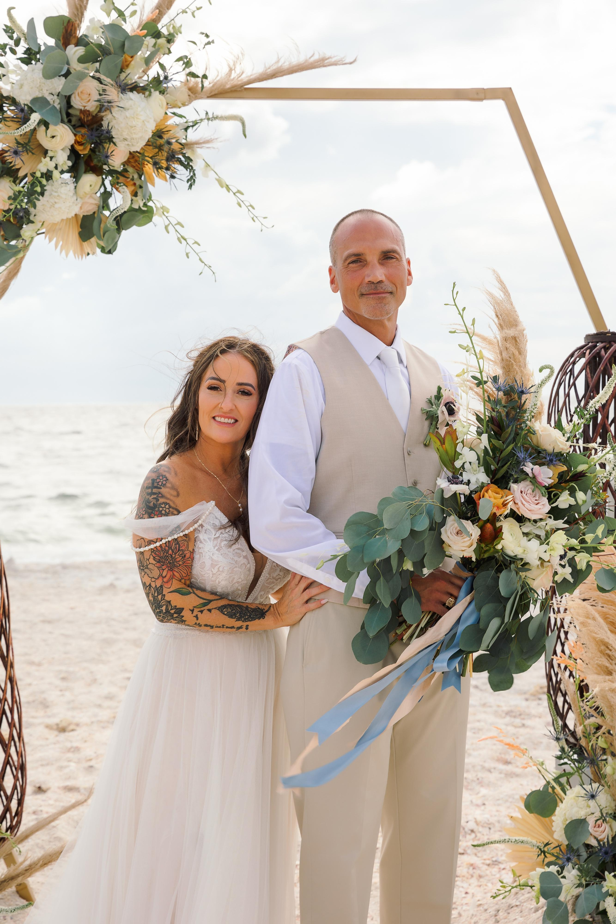 Wedding on the beach. Wedding photographer in Florida