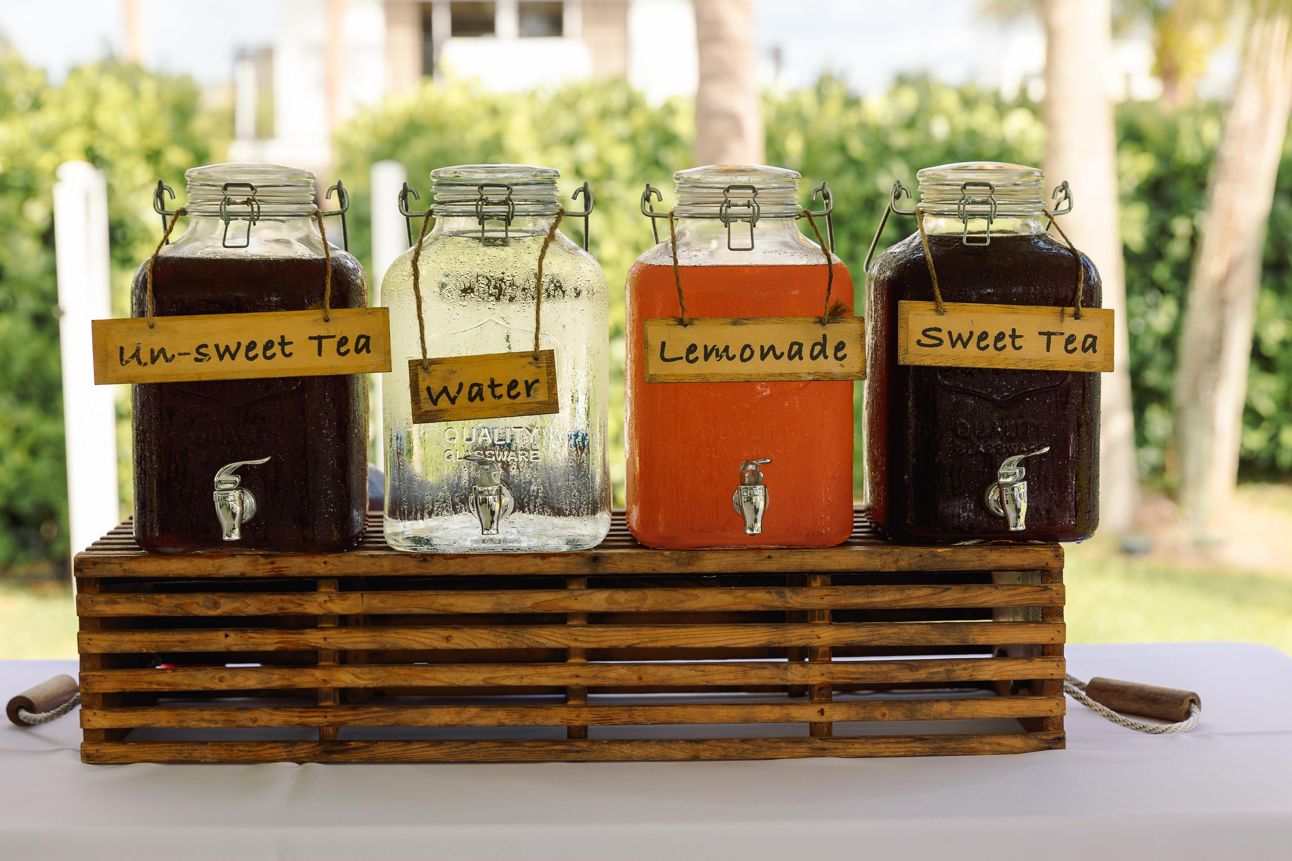 Wedding on the beach. Wedding photographer in Florida